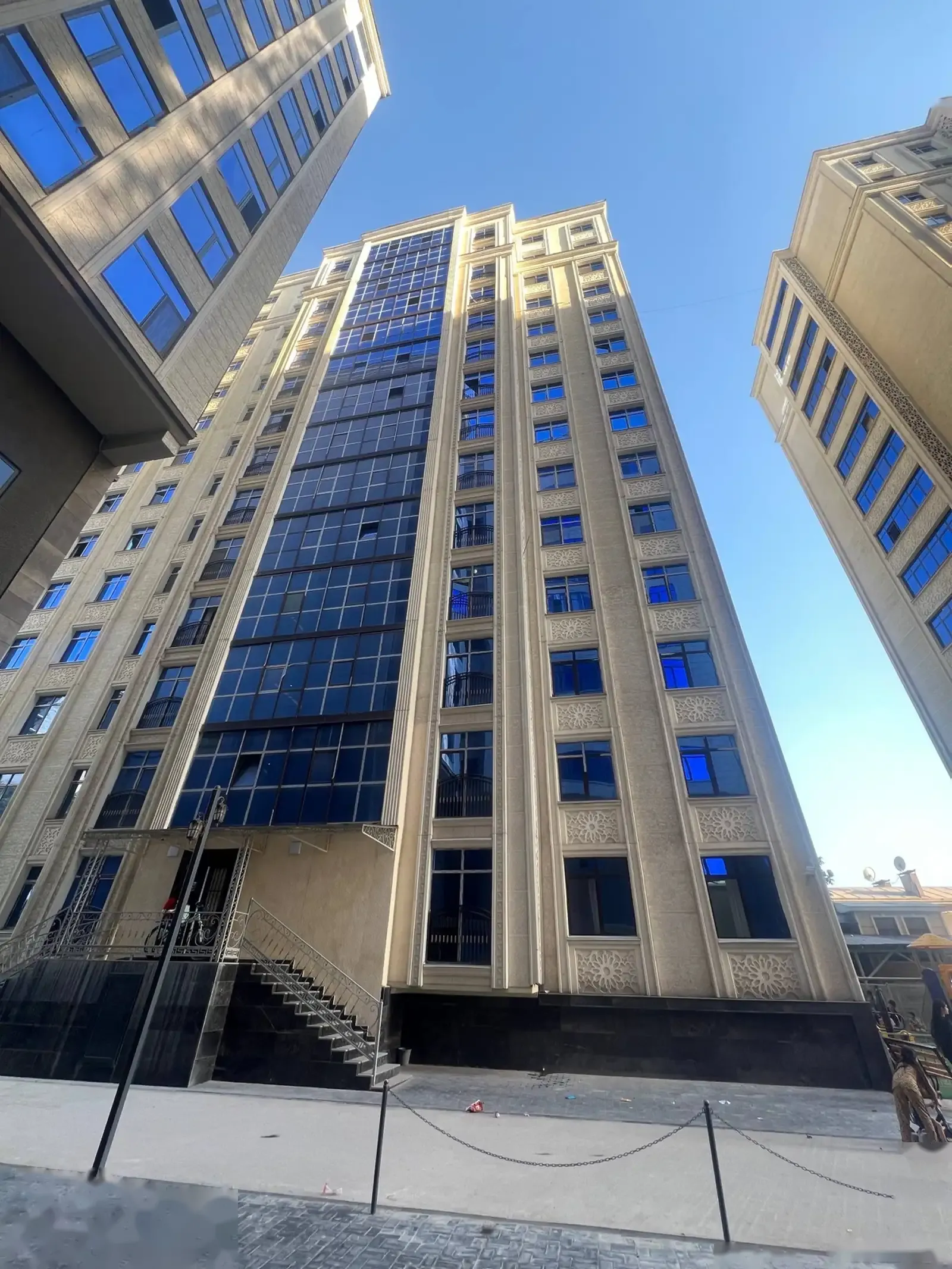 3-комн. квартира, 2 этаж, 85 м², И. Сомони