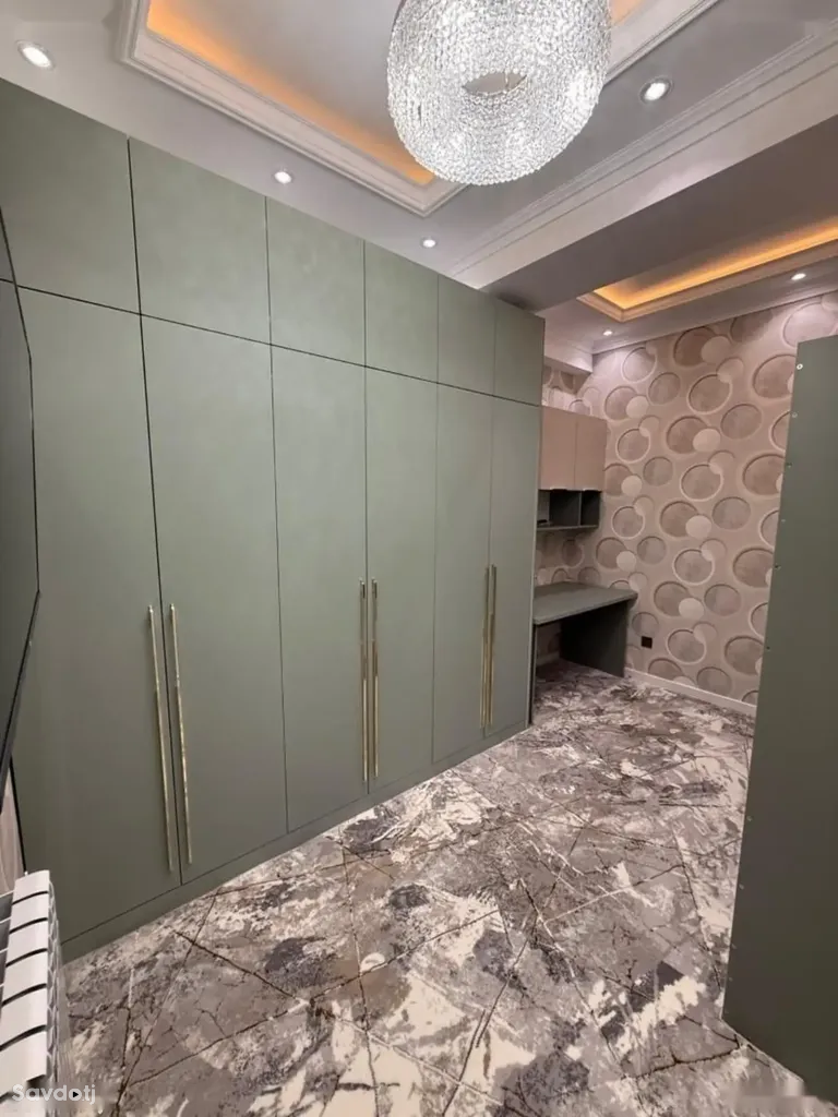 3-комн. квартира, 5 этаж, 65 м², сино