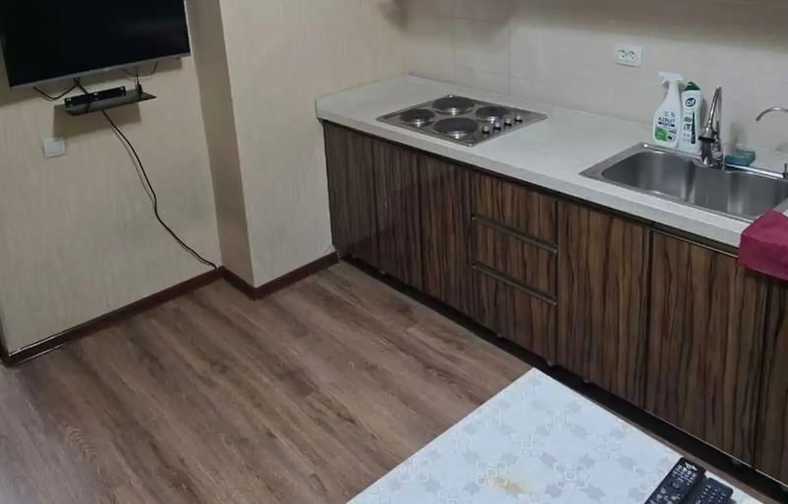 3-комн. квартира, 2 этаж, 76 м², сино
