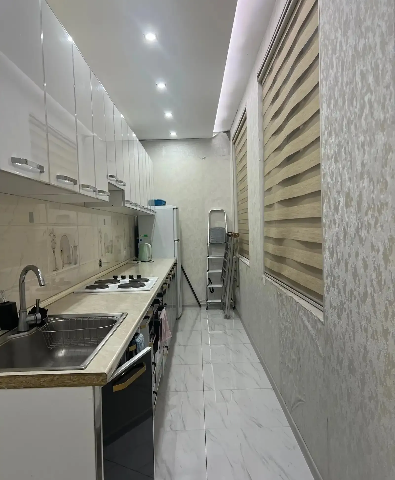2-комн. квартира, 12 этаж, 80м², домпечат, Хусейнзода 7 пушти доми шохпалас ру па руи ТЦ ситора