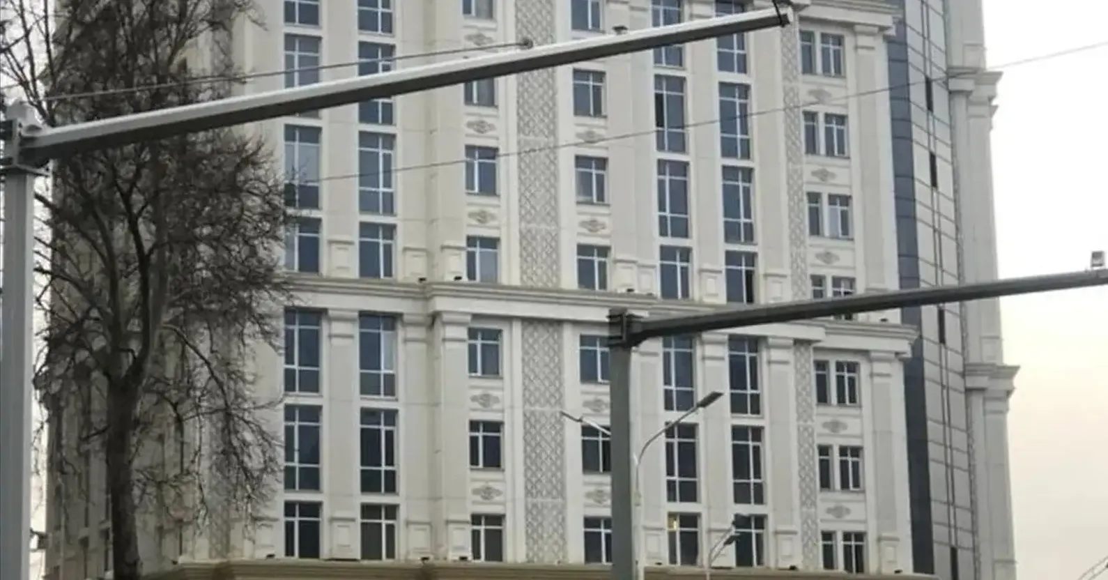 4-комн. квартира, 10 этаж, 141 м², Сомони ваданасос