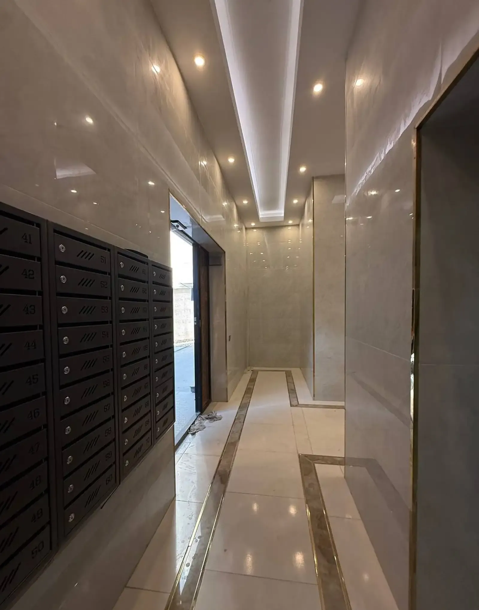 3-комн. квартира, 4 этаж, 68 м², Сино, Казокон