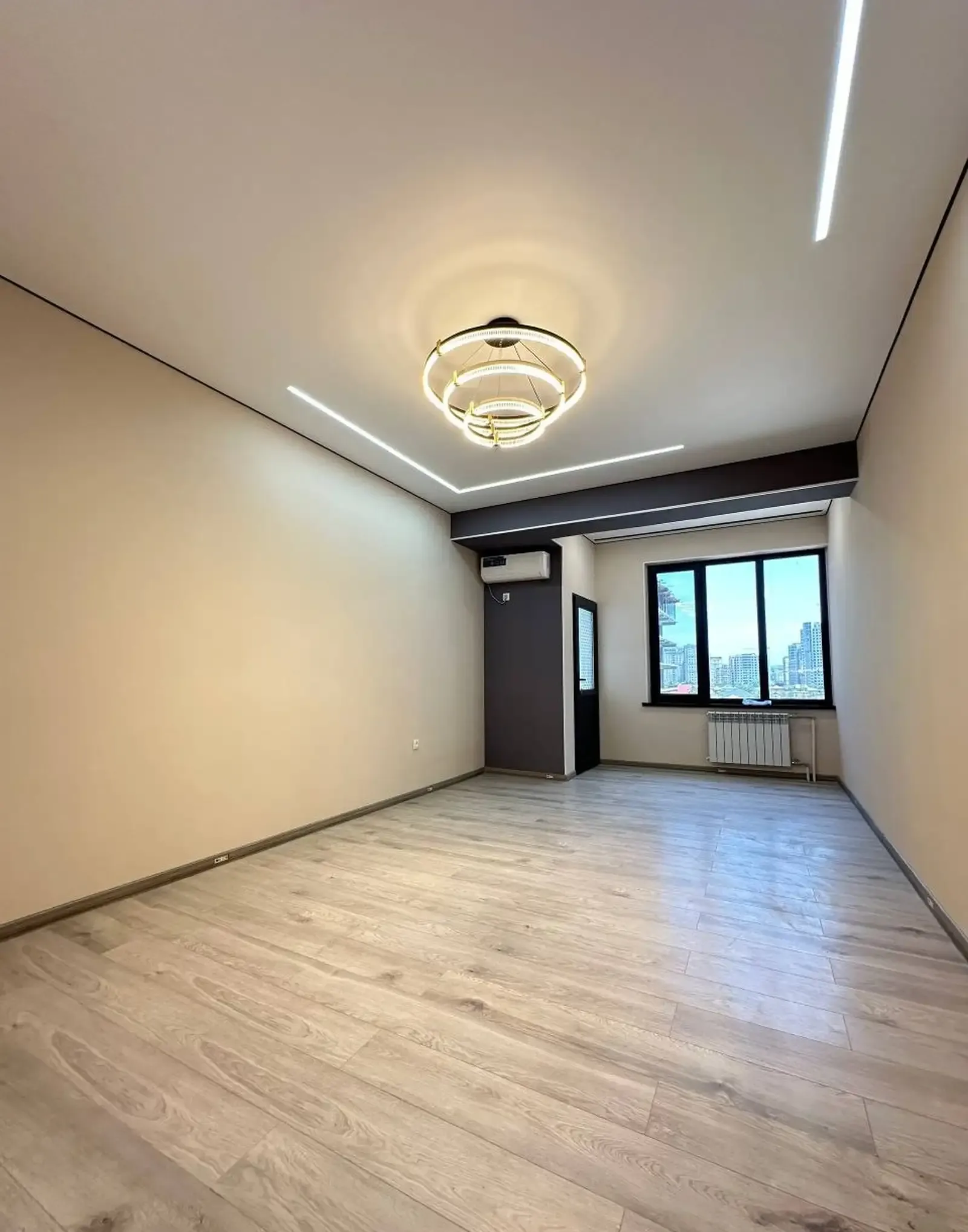 2-комн. квартира, 6 этаж, 68 м², Сино 102мкр
