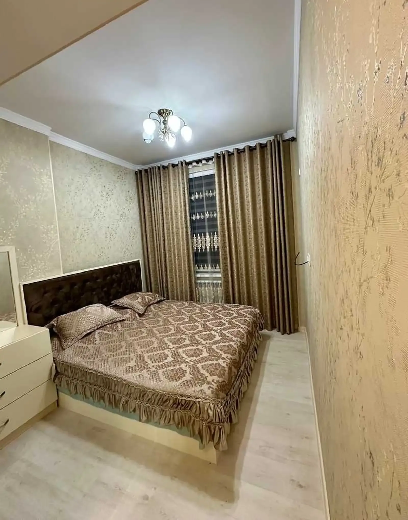 3-комн. квартира, 4 этаж, 110м², Сомони