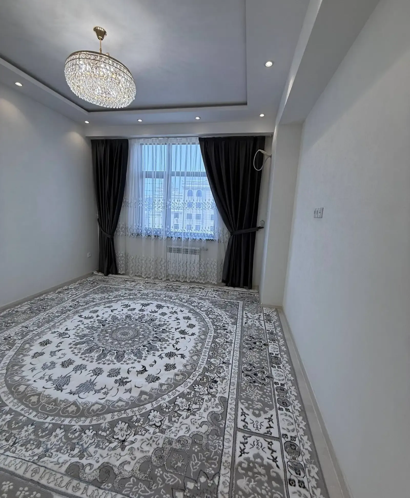 3-комн. квартира, 16 этаж, 115 м², Шохмансур
