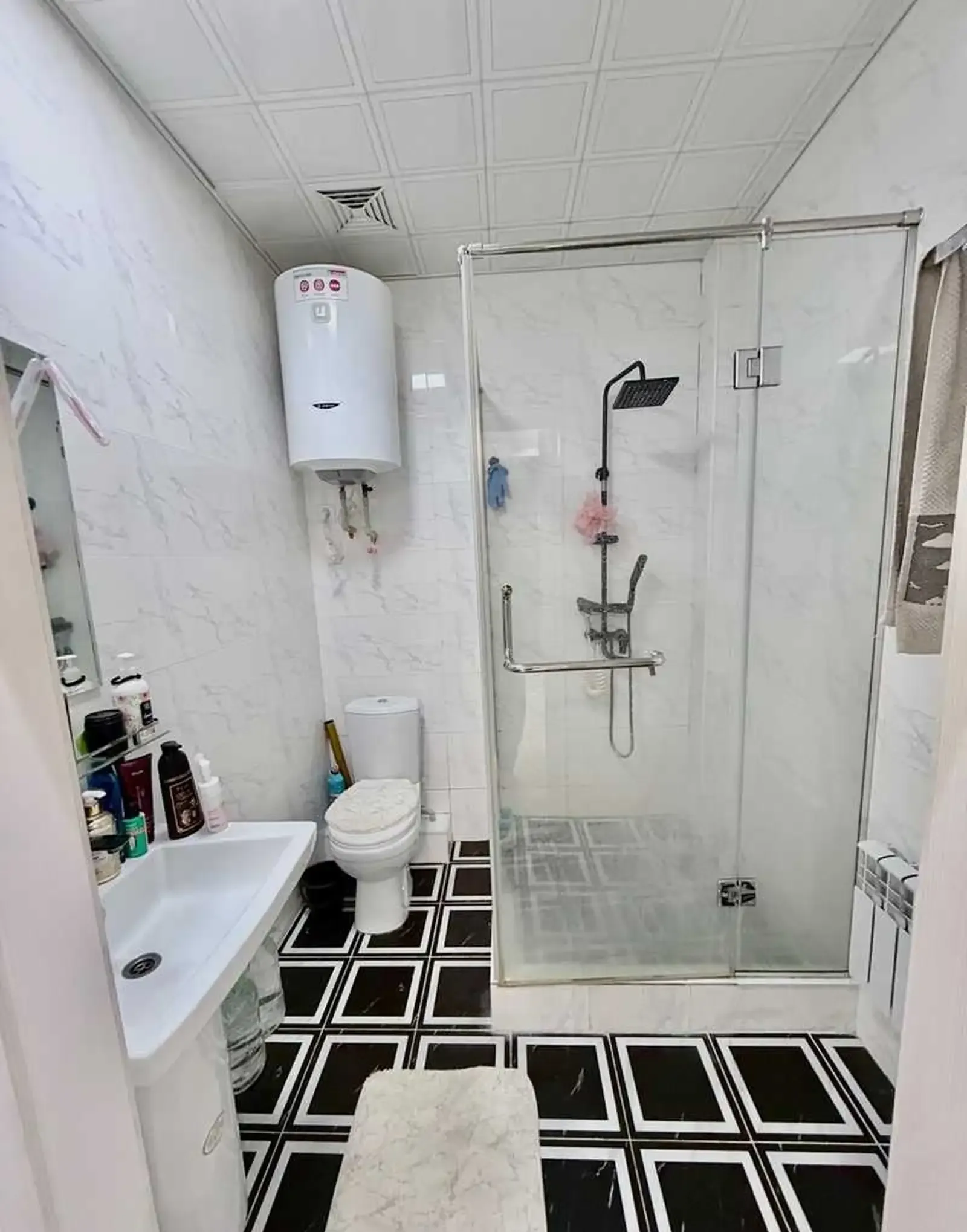 3-комн. квартира, 14 этаж, 112м², доми Зирбак ру ба руи хукумати Шохмансур