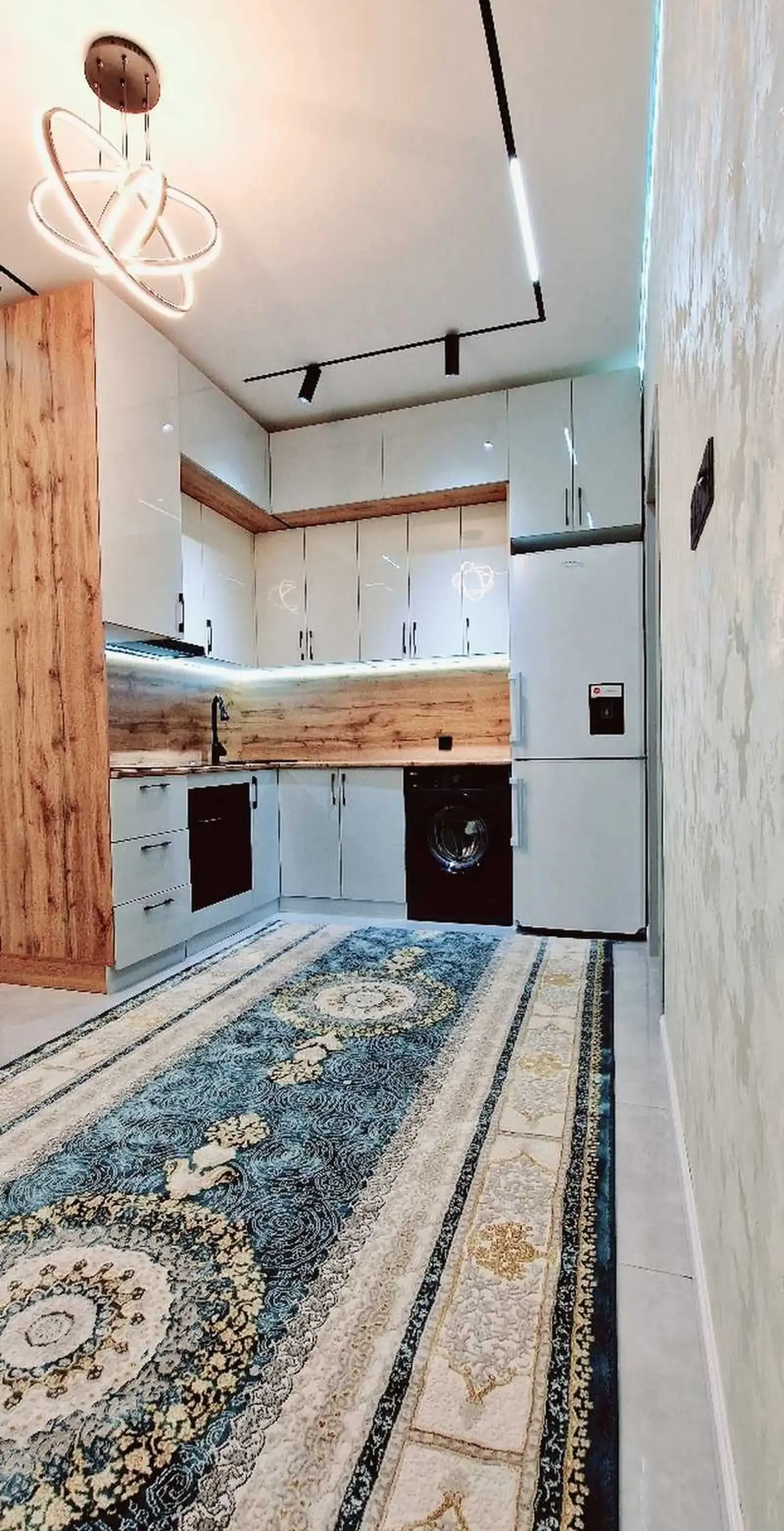 3-комн. квартира, 8 этаж, 100м², 33 мкр гаи барои лицей Умар Хайём