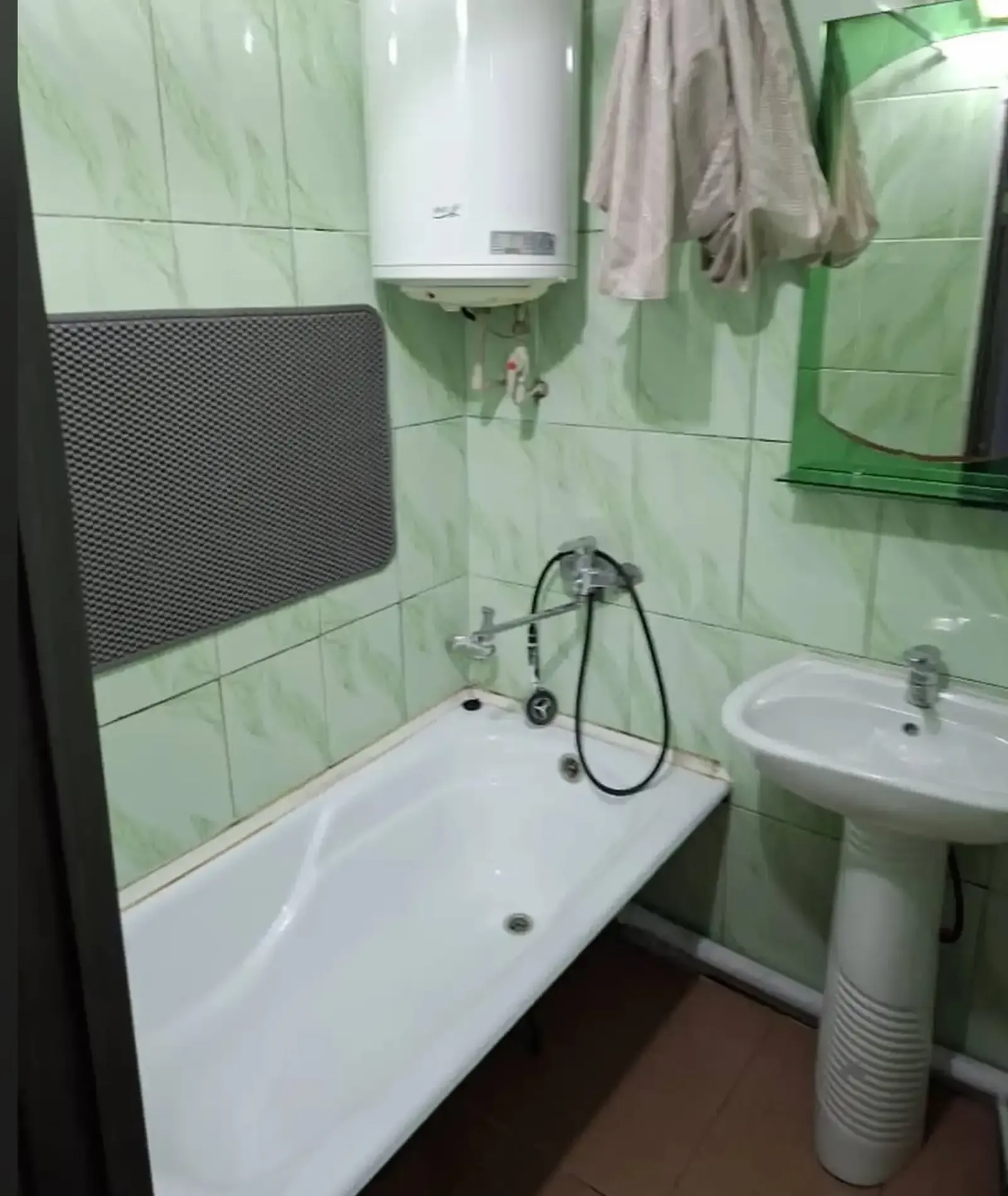 4-комн. квартира, 5 этаж, 100м², Сино
