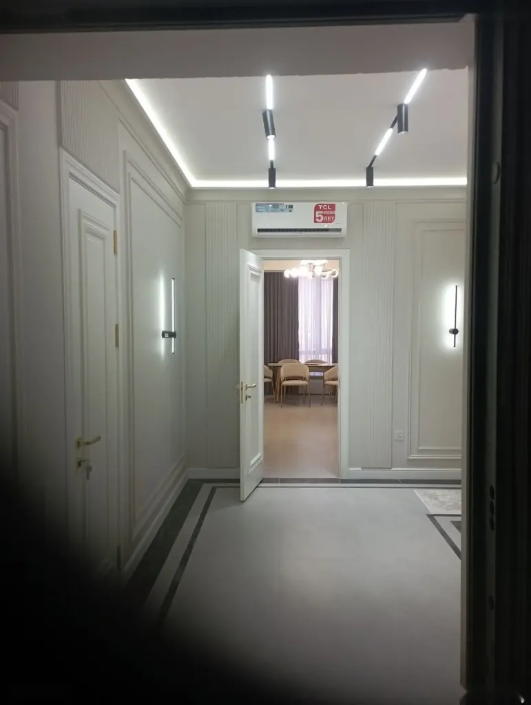 2-комн. квартира, 16 этаж, 84м², Фирдавси