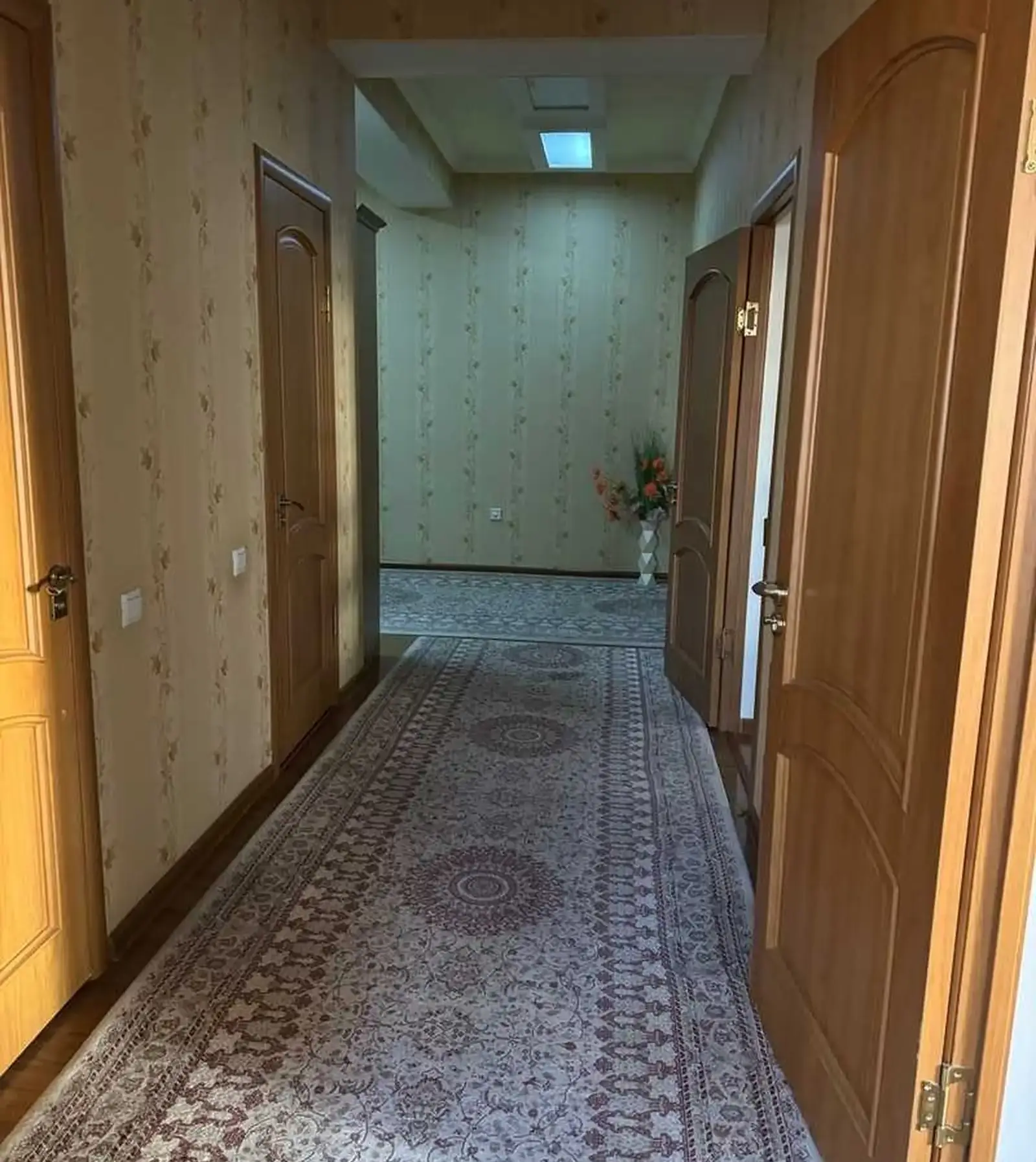2-комн. квартира, 6 этаж, 97м², сино