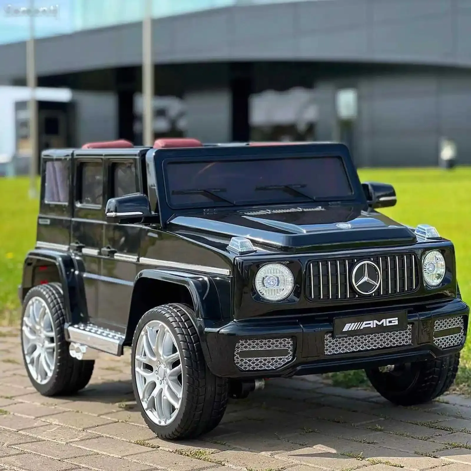 Детский электромобиль