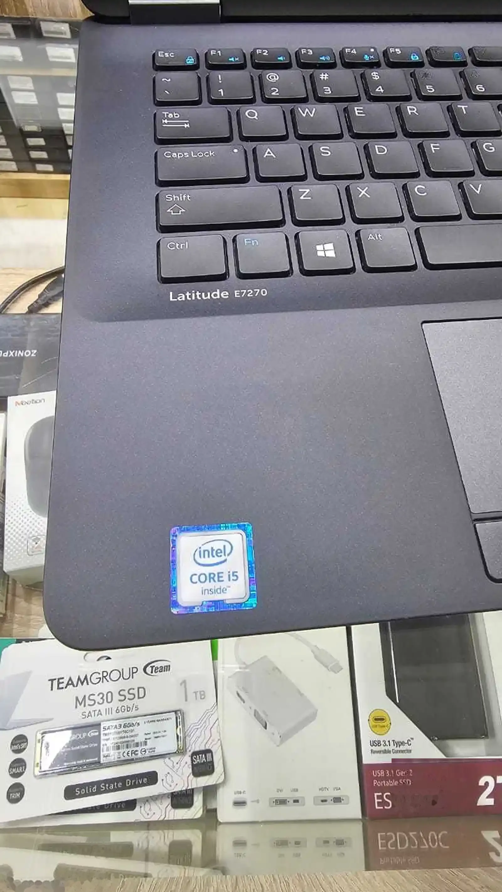 Dell Ноутбук Latitude E7270, 512