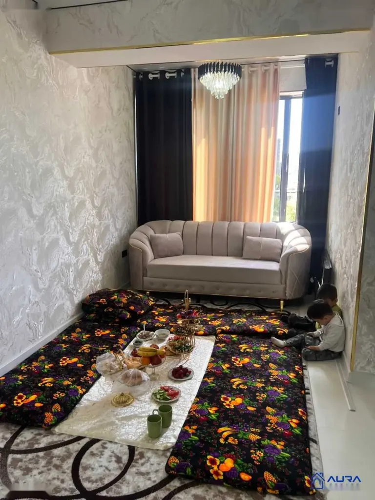 2-комн. квартира, 6 этаж, 55 м², сино