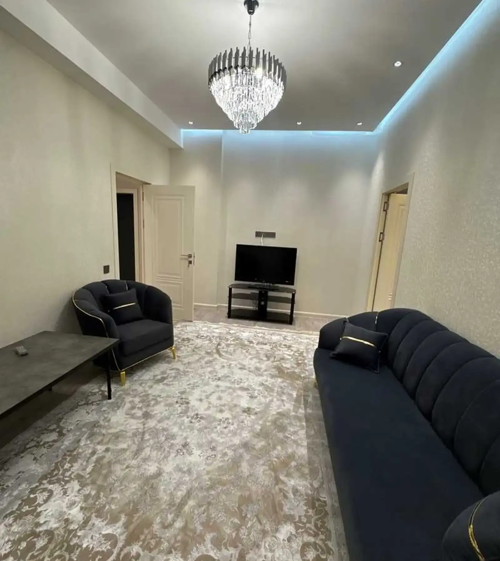 2-комн. квартира, 4 этаж, 56м², И Сомони / Шохмансур Опера балет