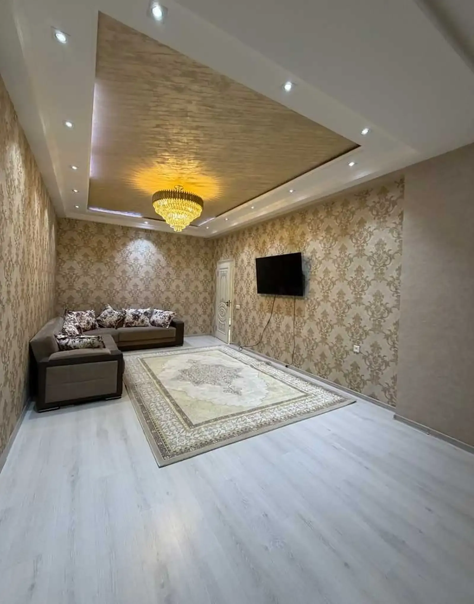 3-комн. квартира, 5 этаж, 96м², Шоҳмансур, Танка