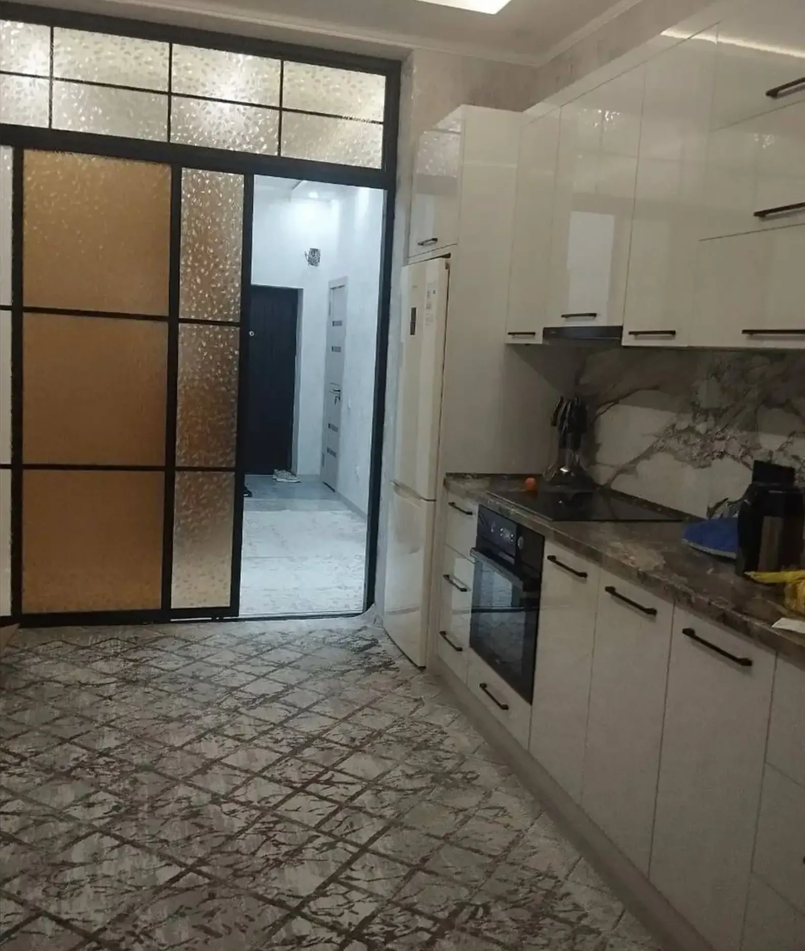 3-комн. квартира, 2 этаж, 100м², И Сомони