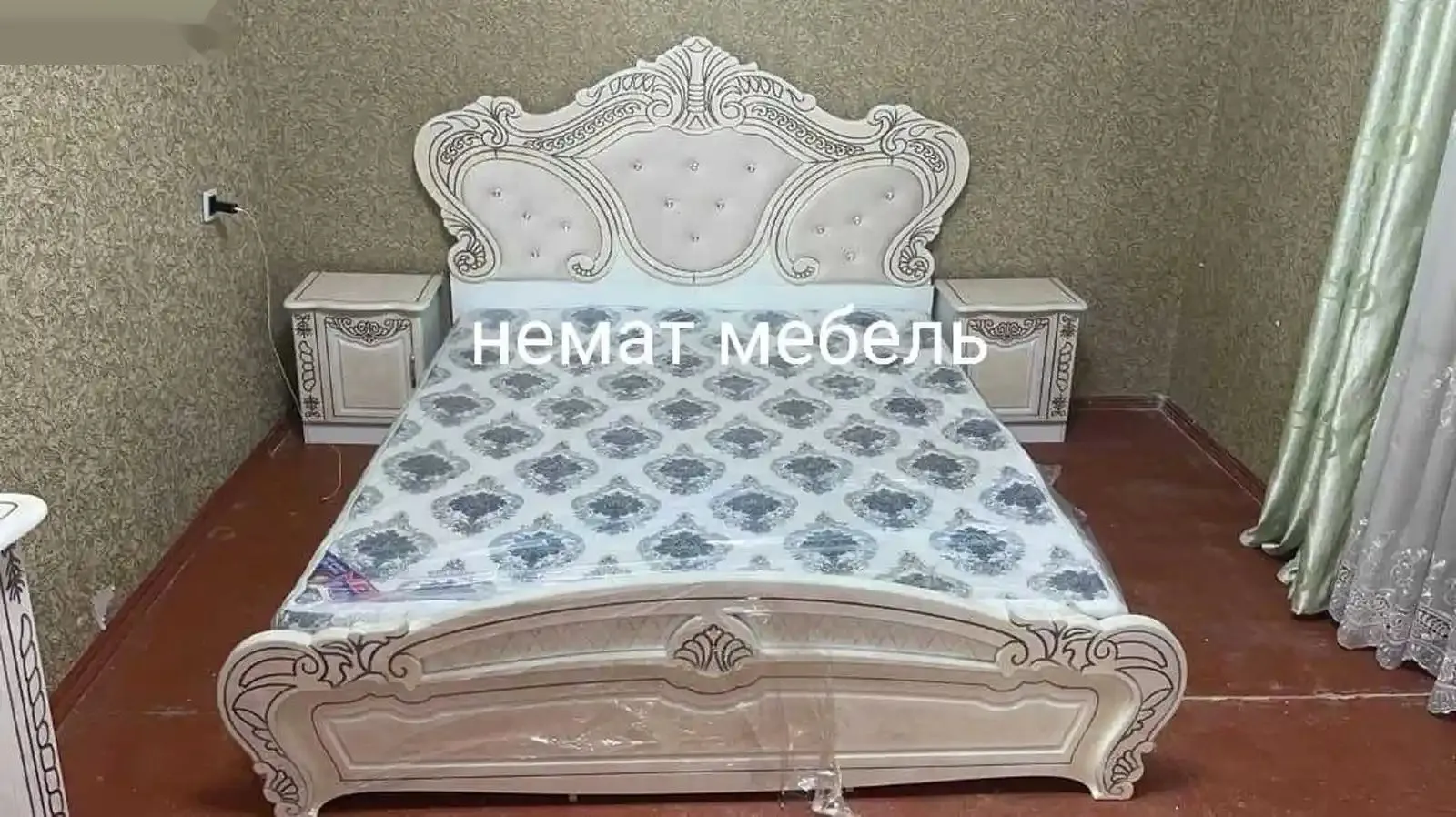 Спальный гарнитур