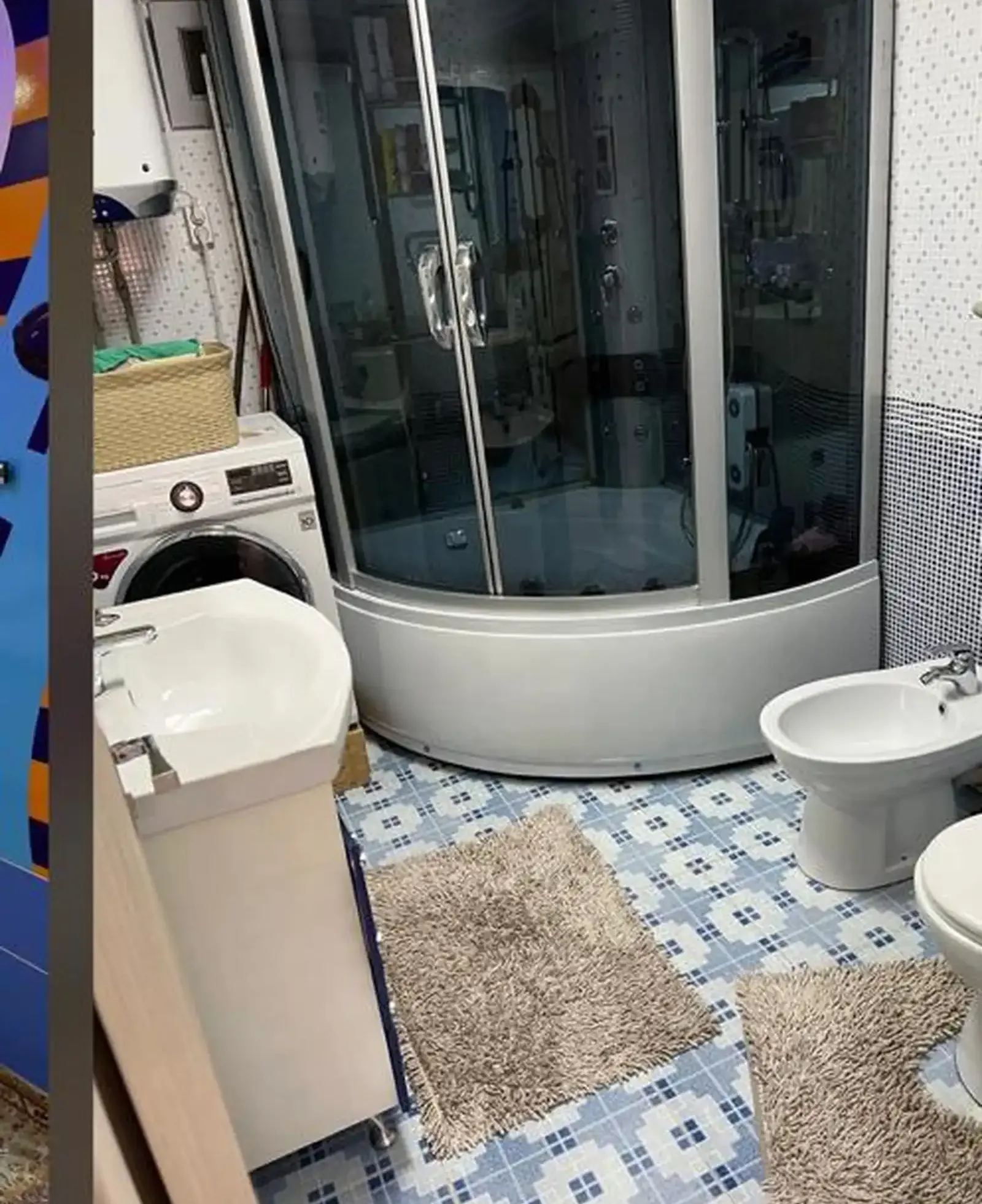 4-комн. квартира, 4 этаж, 85м², Сино
