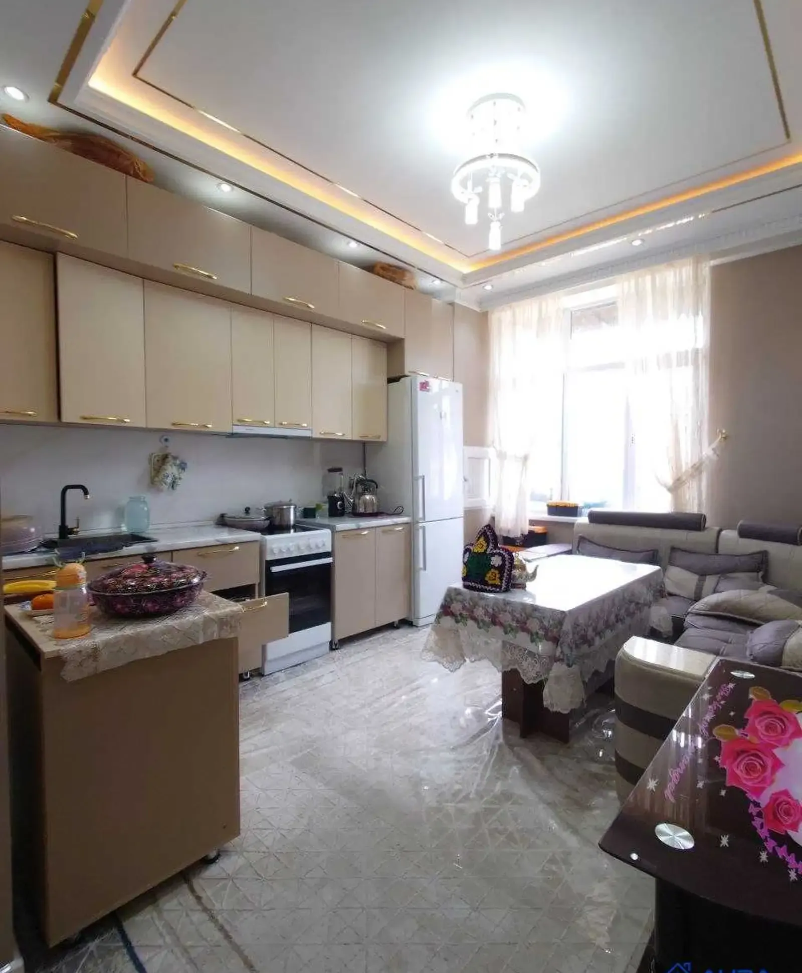 3-комн. квартира, 5 этаж, 71 м², Сино