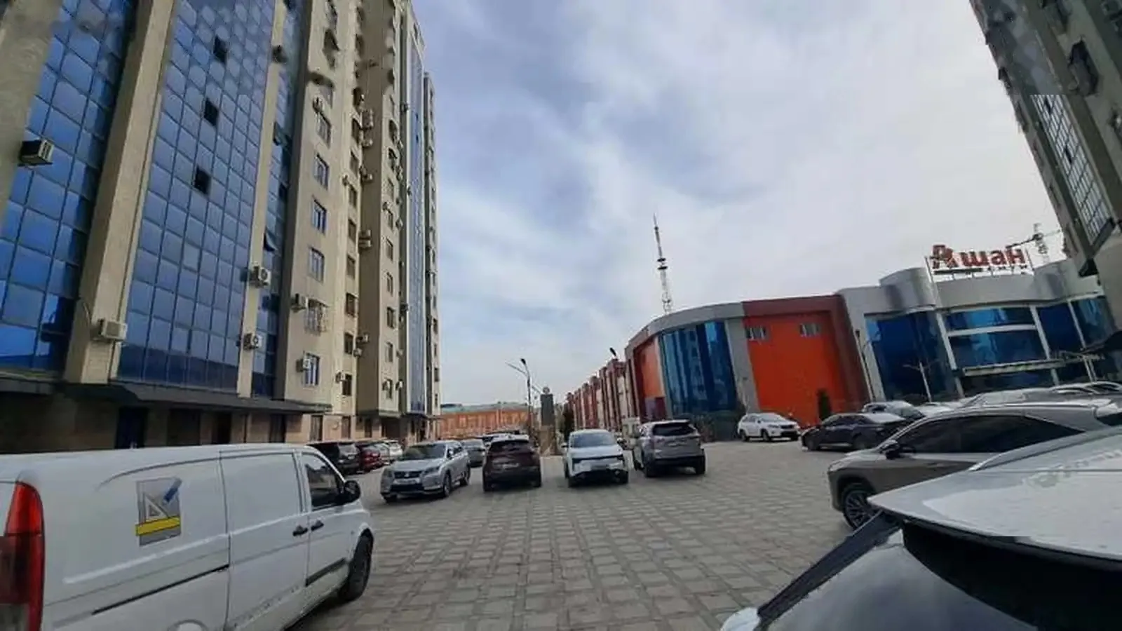 2-к квартира, 13 этаж, 98 м², улица Лохути