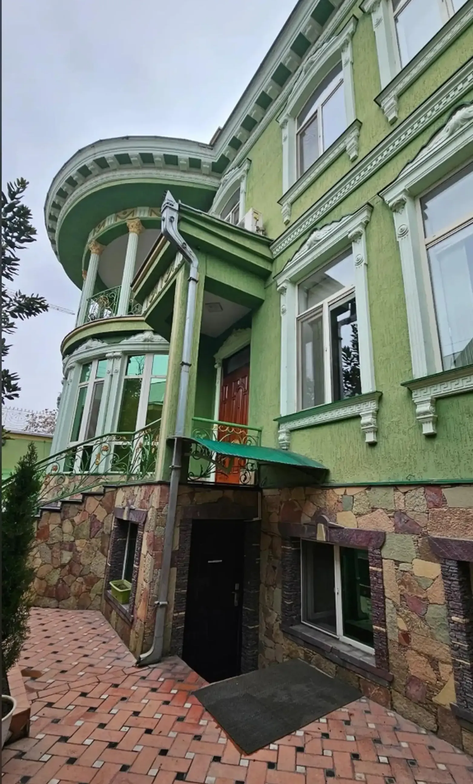 Дом, Шохмансур