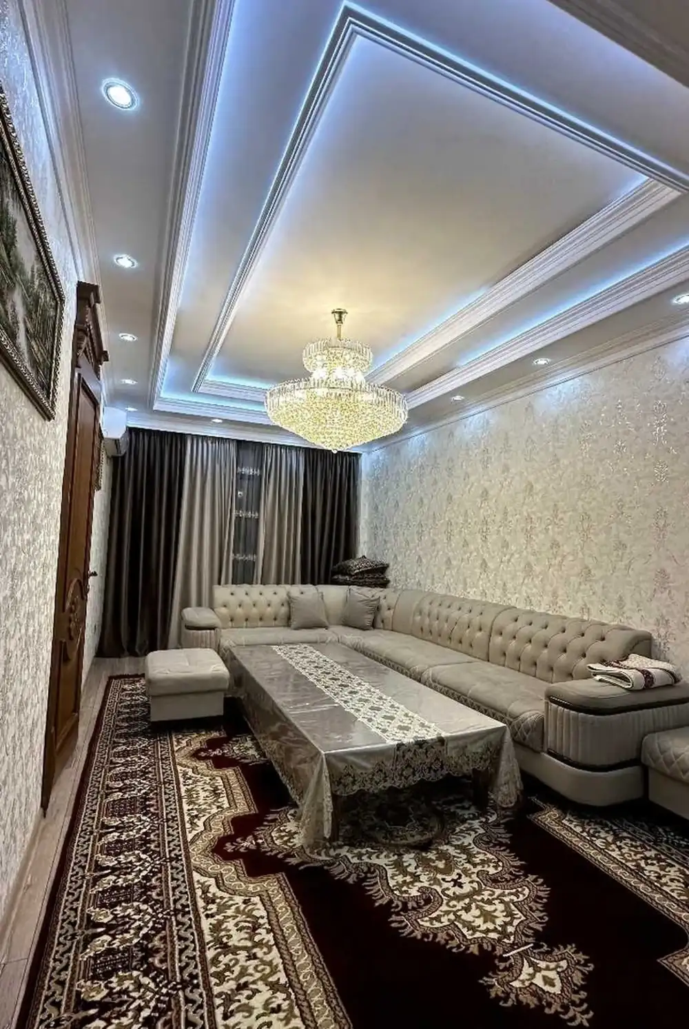 3-комн. квартира, 2 этаж, 135м², Пединститут пушти Гостиница Сафо белый Городок