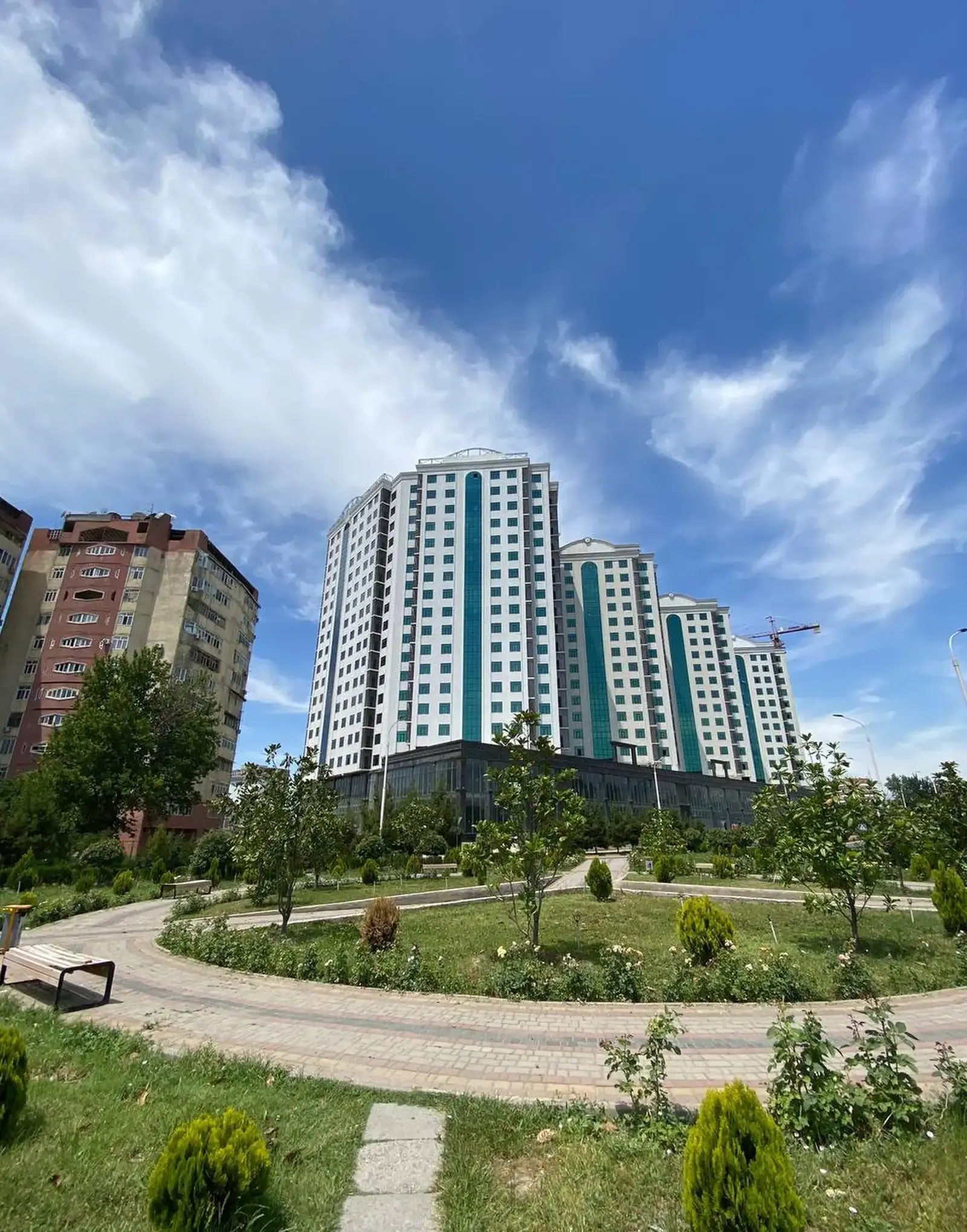 3-к квартира, 12 этаж, 99 м², Фирдавси