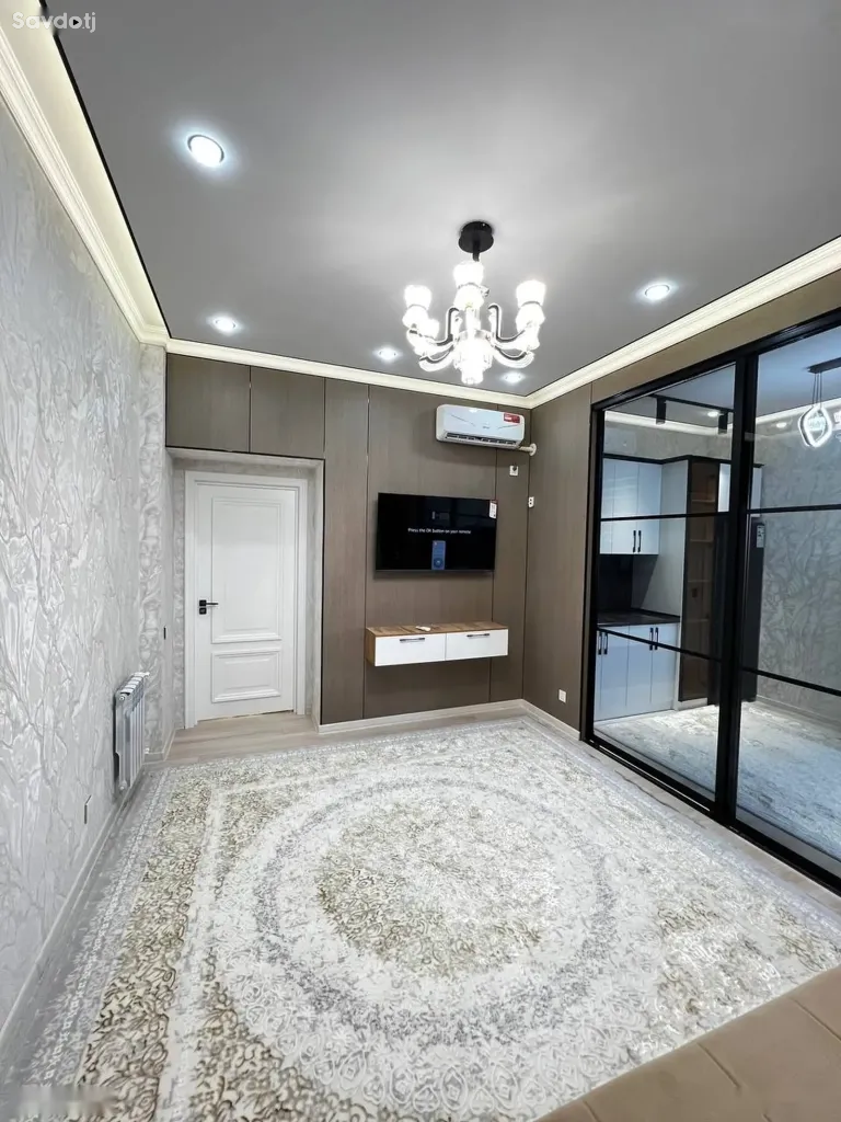 3-комн. квартира, 2 этаж, 82 м², сино