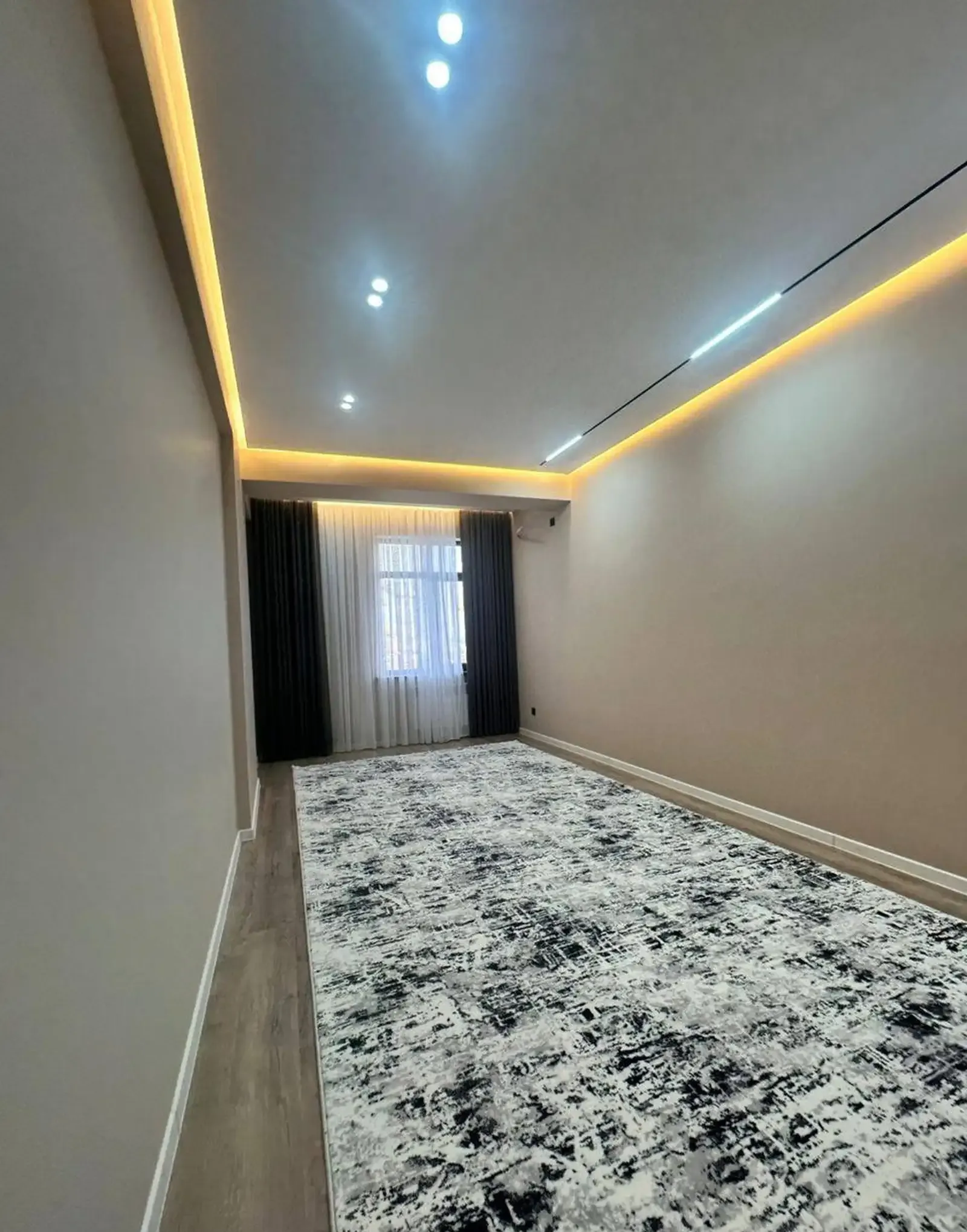 2-комн. квартира, 9 этаж, 71 м², Шохмансур