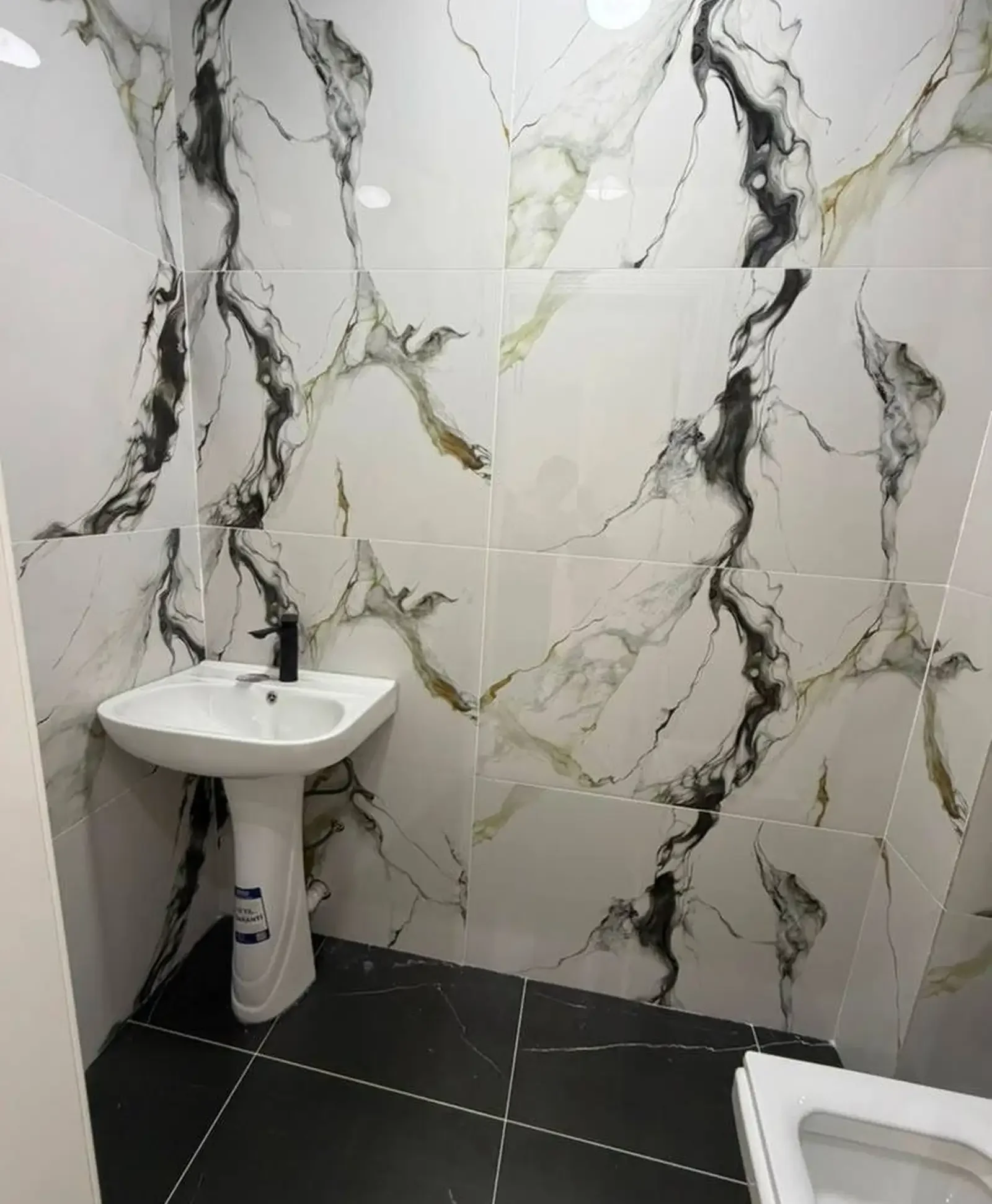 3-комн. квартира, 14 этаж, 100 м², Шохмансур