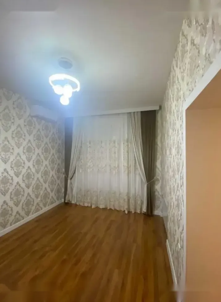 3-комн. квартира, 2 этаж, 100м², Сино