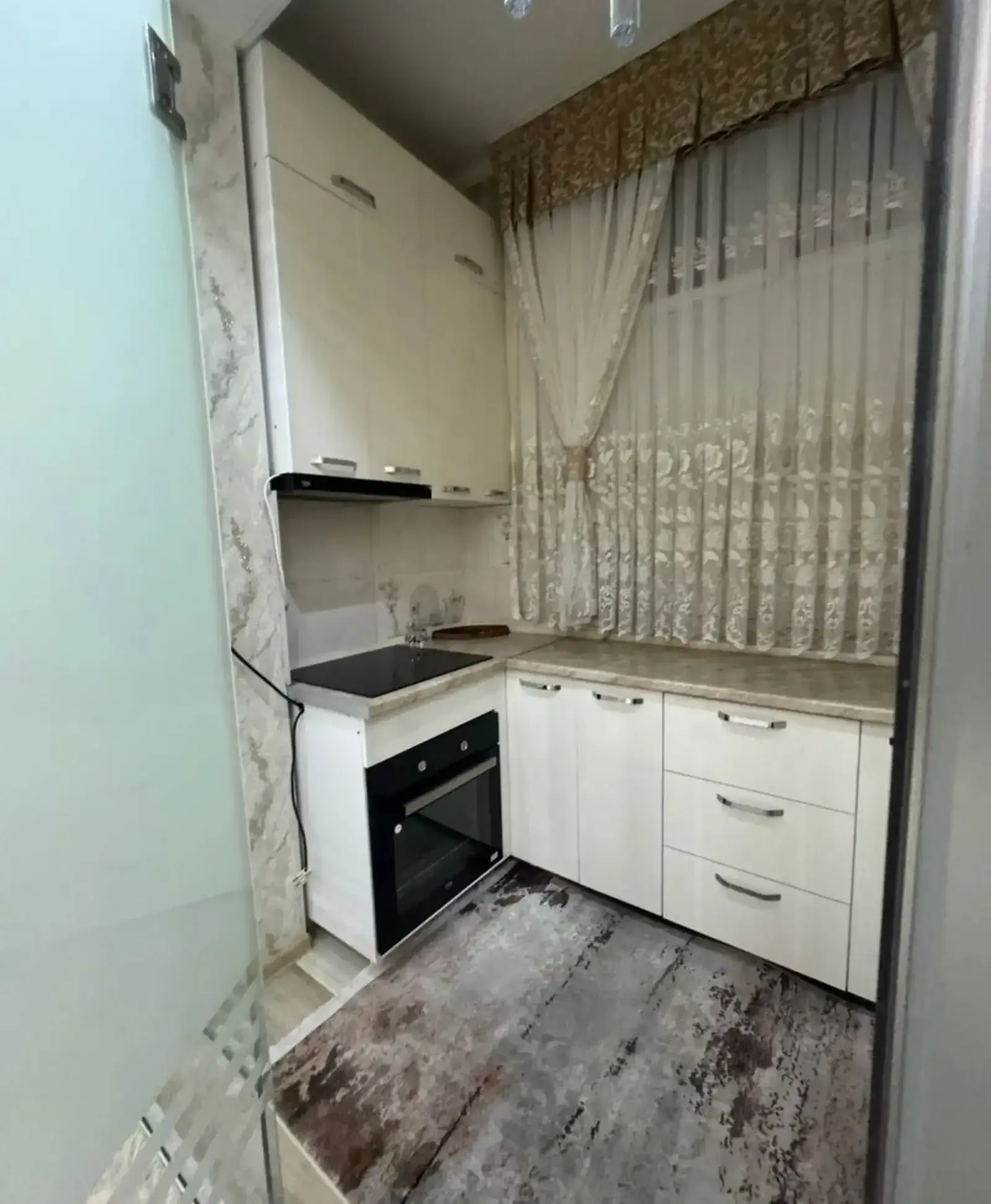 2-комн. квартира, 2 этаж, 60м², Дом КФС