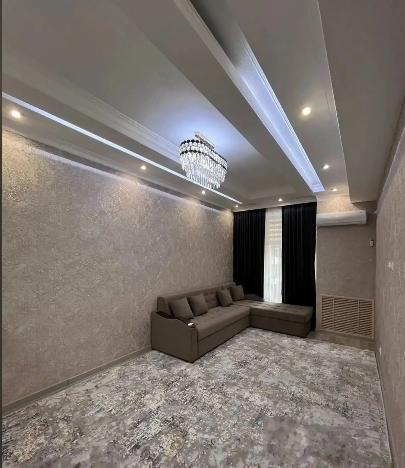 2-комн. квартира, 12 этаж, 72м², Шохмансур