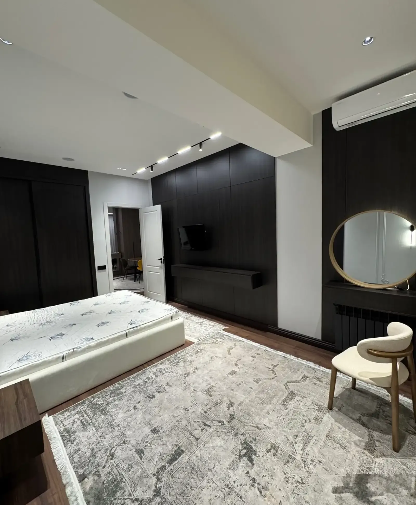 2-комн. квартира, 13 этаж, 65м², Шохмансур/Пайкар