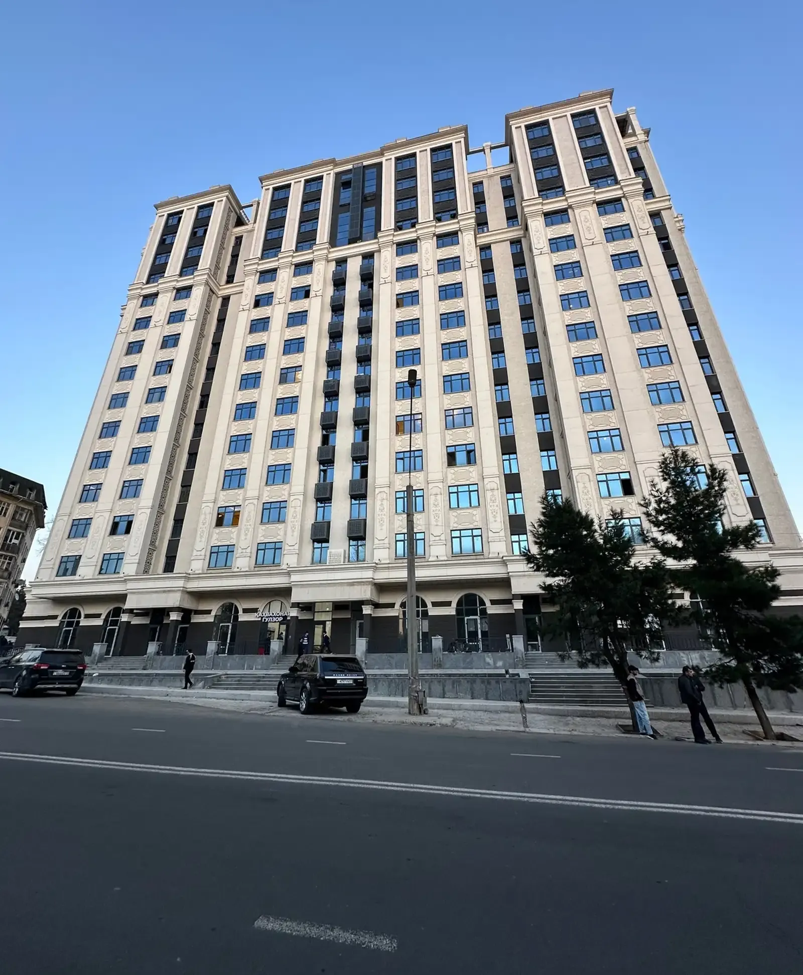3-к квартира, 13 этаж, 85 м², Шохмансур (Поворот Аэропорт)