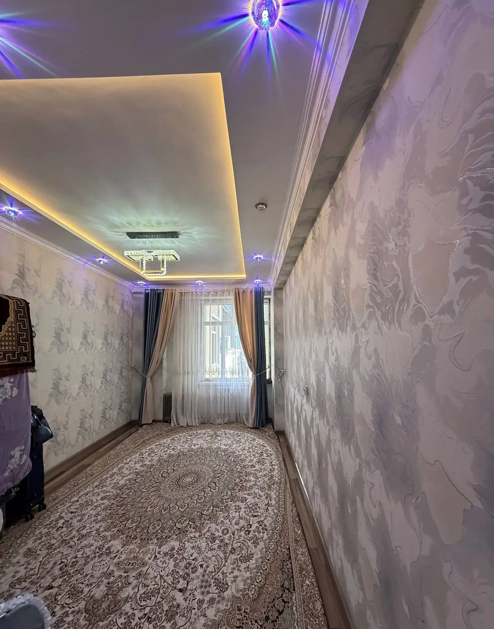 2-комн. квартира, 17 этаж, 62 м², Фирдавси