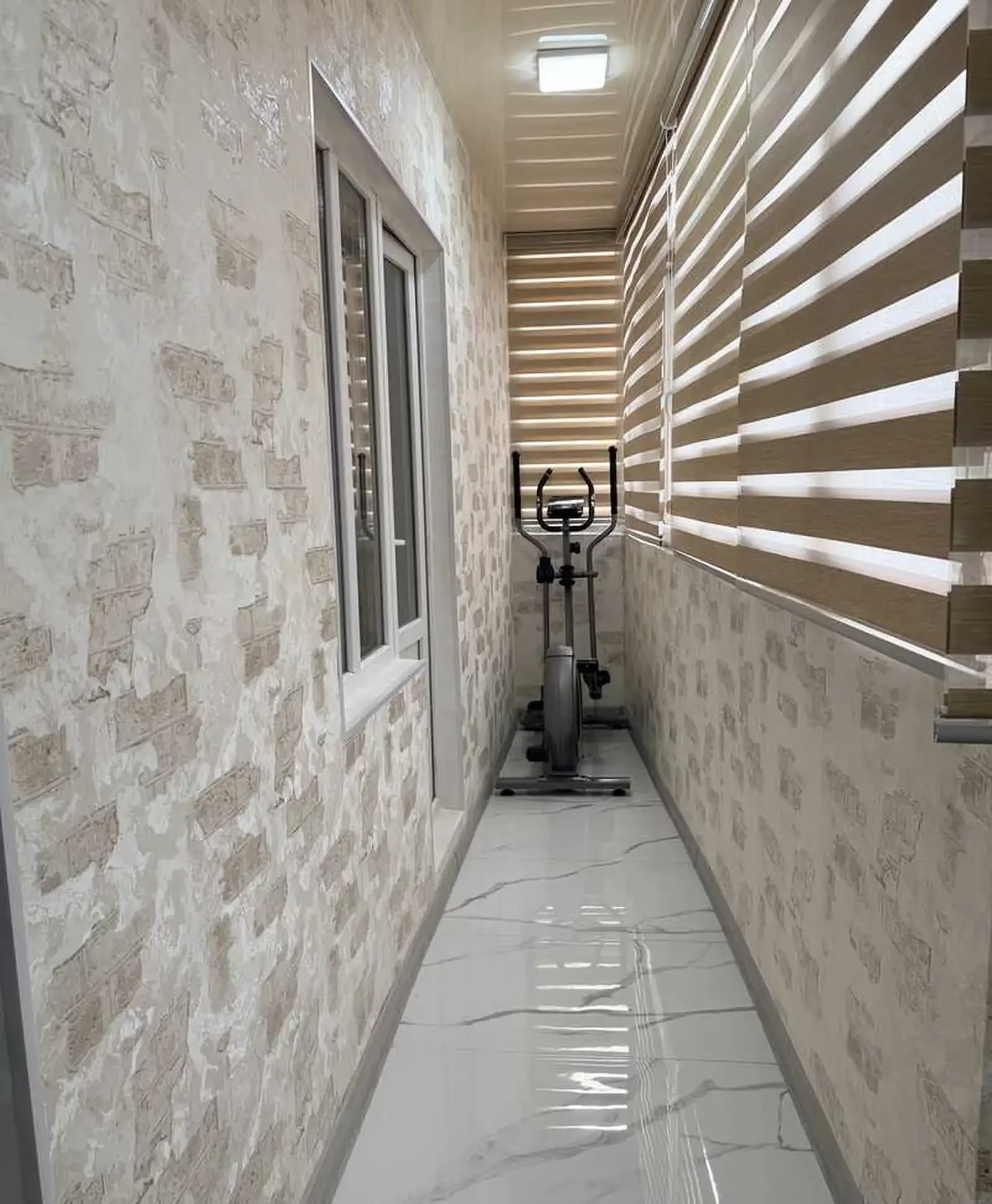 4-комн. квартира, 2 этаж, 100м², Сино 103 мкр