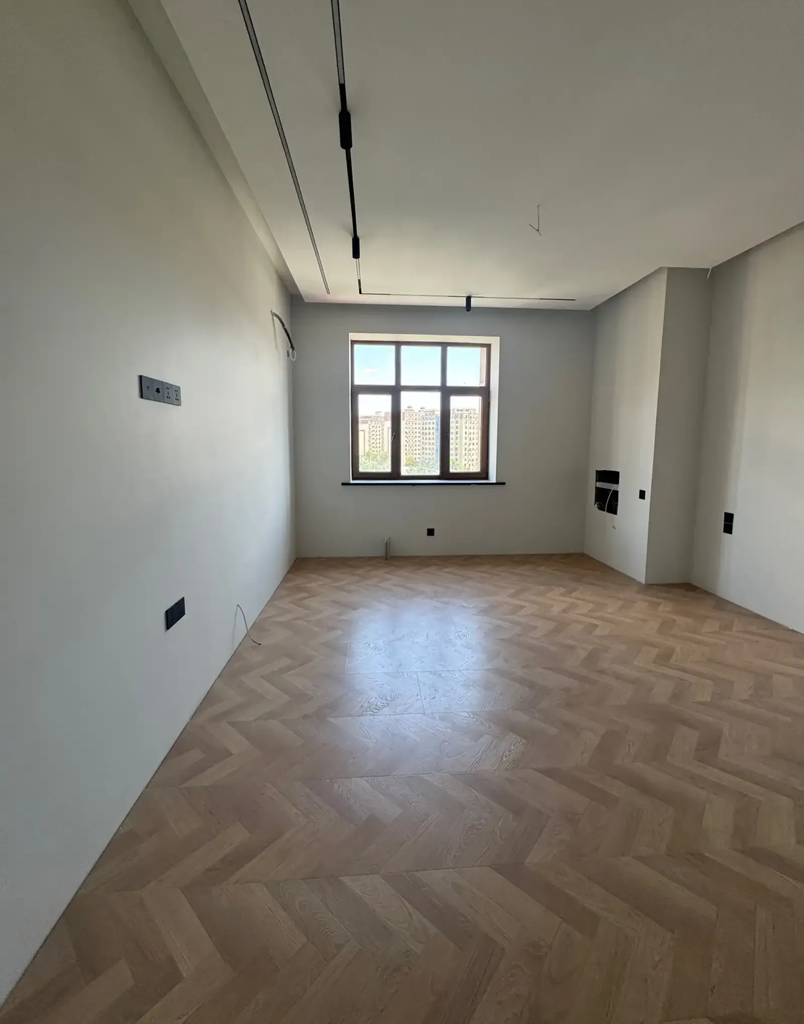 5-комн. квартира, 10 этаж, 170 м², Сомони