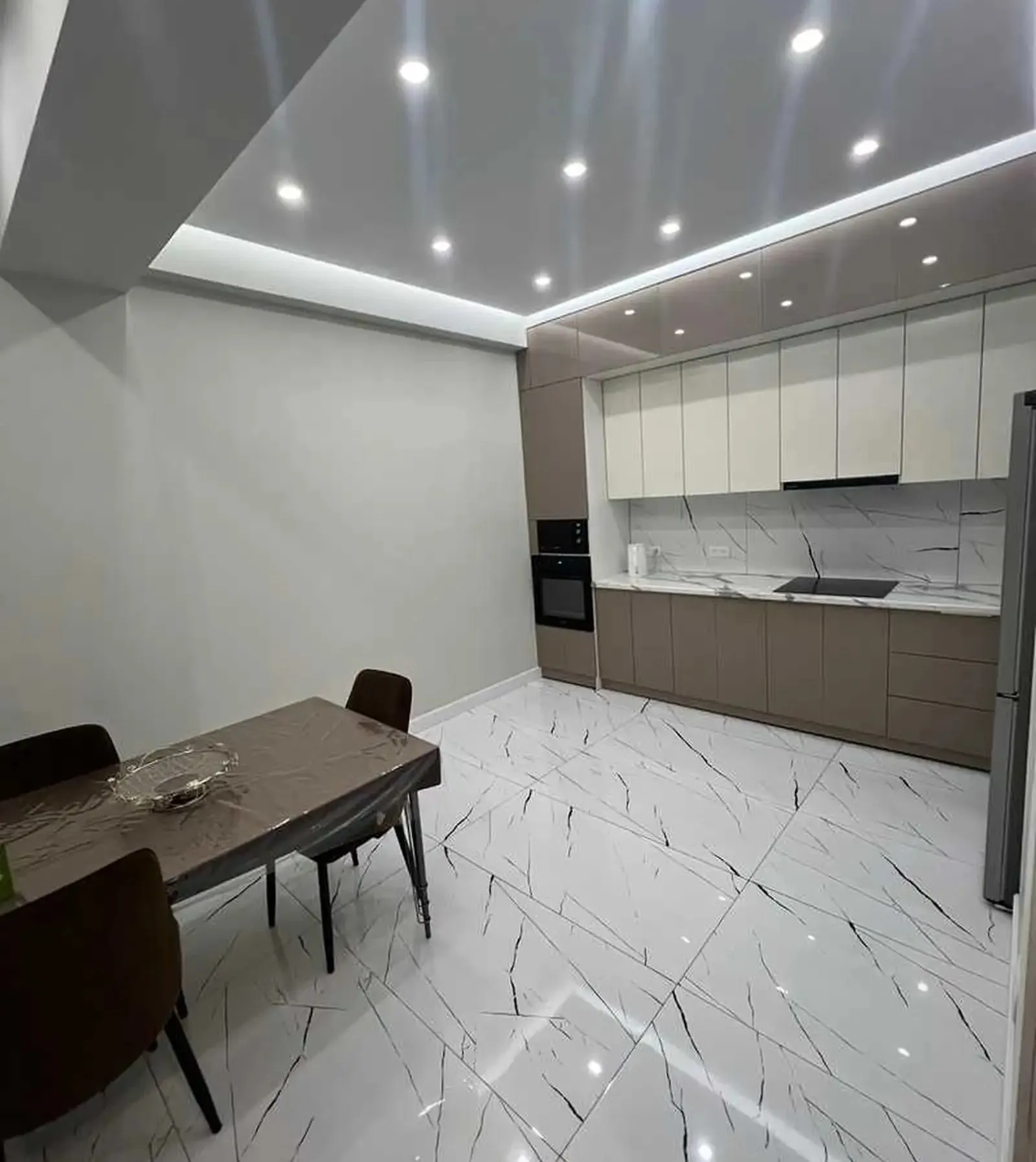 2-комн. квартира, 5 этаж, 80м², Шохмансур