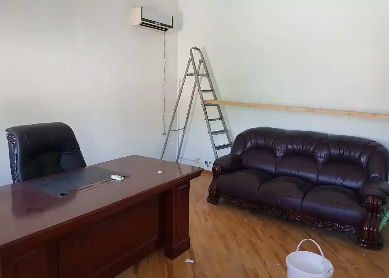 3-этажный, 12 комнатный дом, 600 м², сомони
