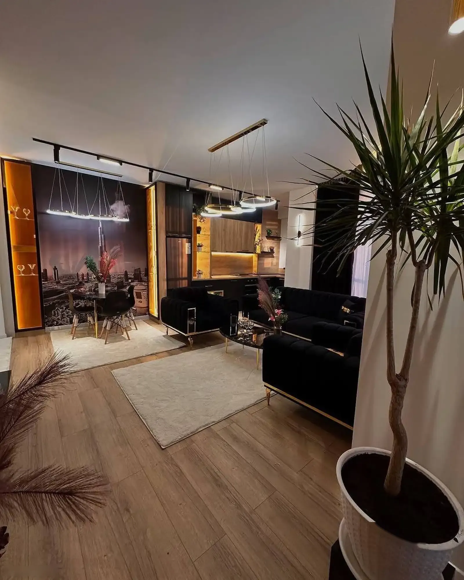 2-комн. квартира, 13 этаж, 57 м², Шохмансур