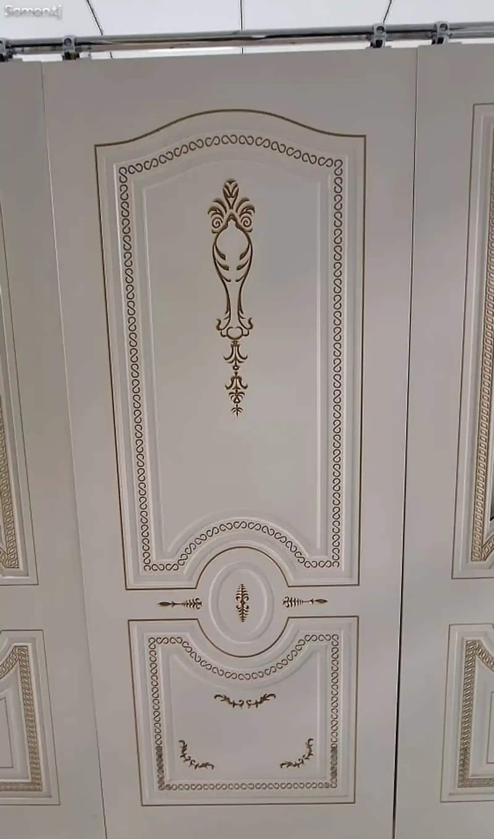Дверь