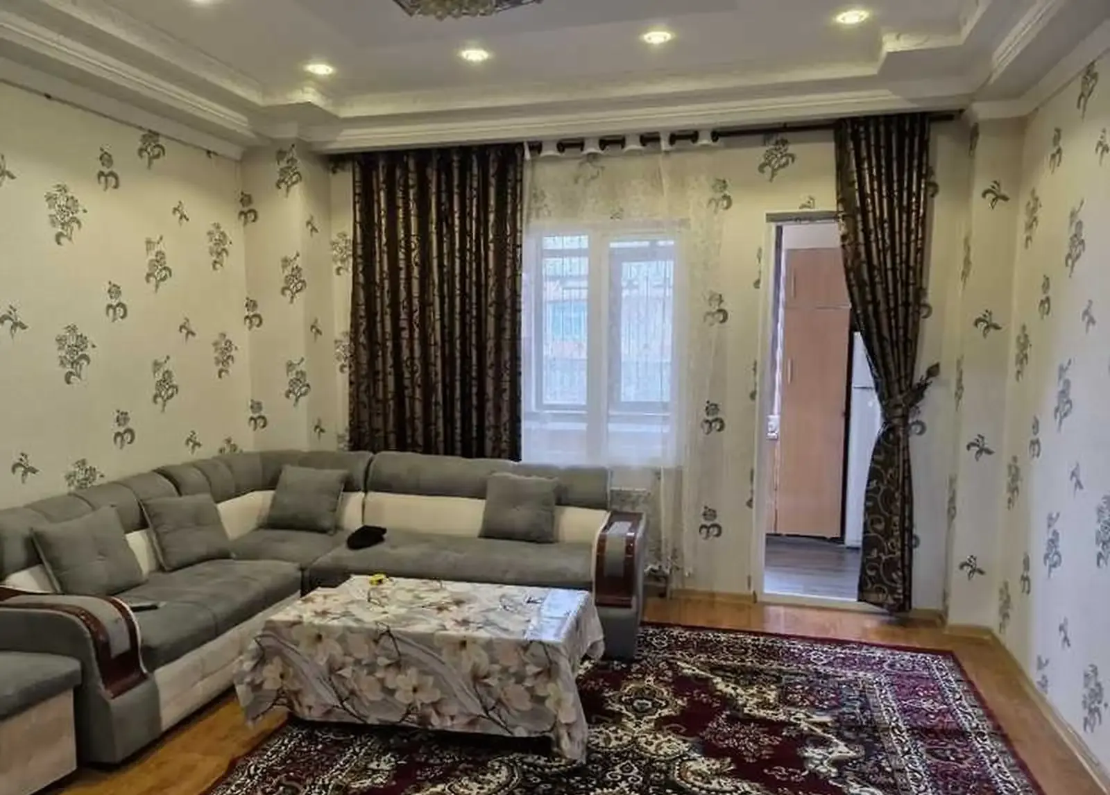 4-комн. квартира, 2 этаж, 144м², 92  микрорайон, пушти маҷмаъаи тиҷоратии Гулдаста, Арбат