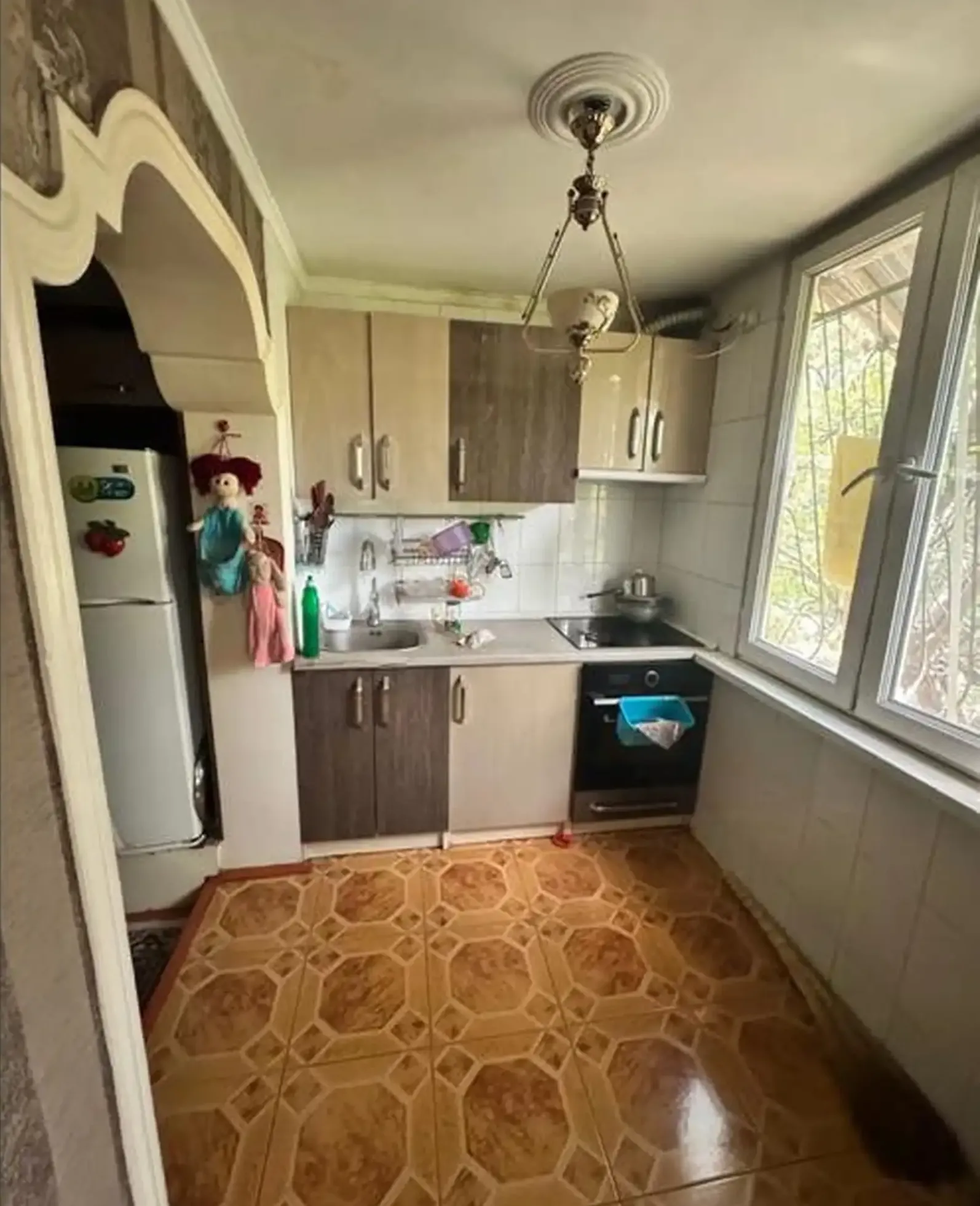 4-комн. квартира, 3 этаж, 95м², Сино