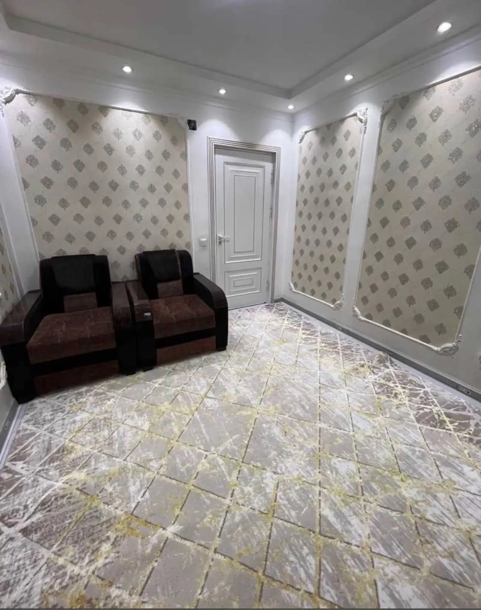 3-комн. квартира, 2 этаж, 74 м², Фирдавси
