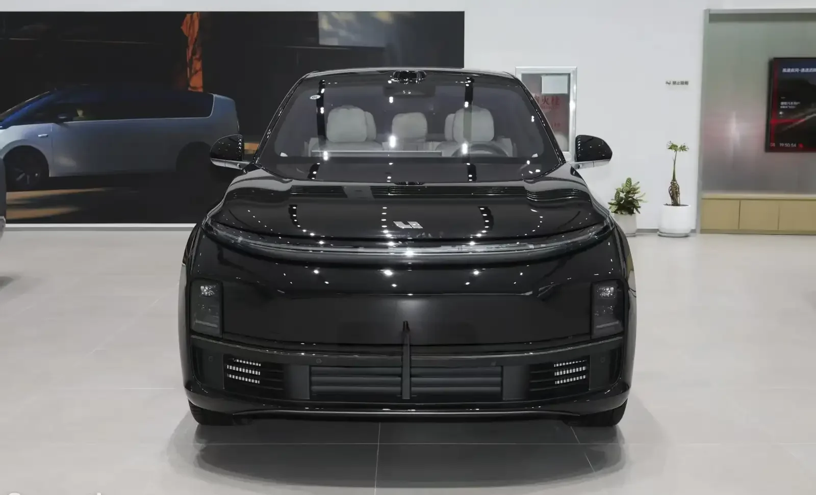 Li Auto (LiXiang) L6, 2025