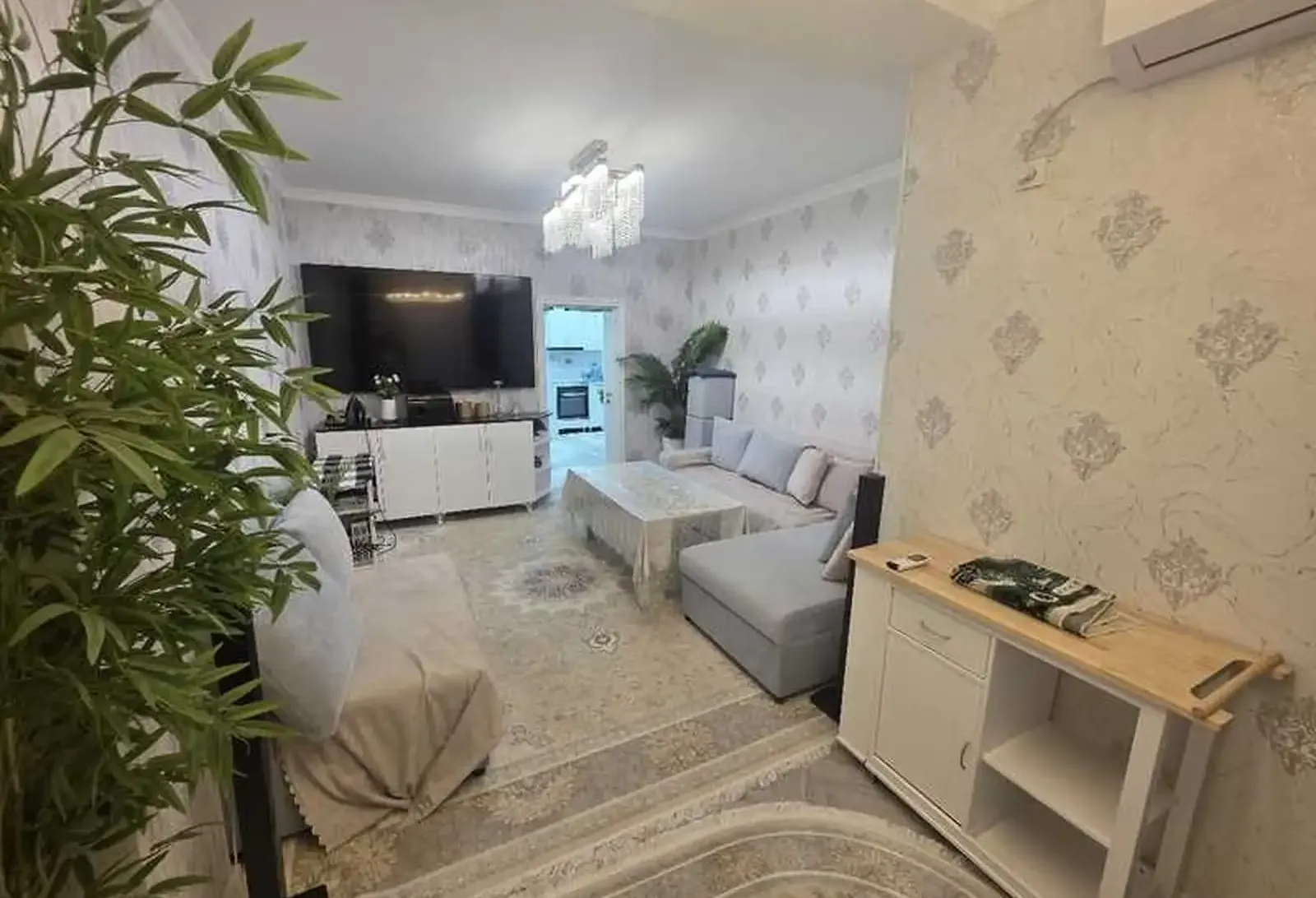 2-комн. квартира, 8 этаж, 80м², 102 МКР ресторани Райхона