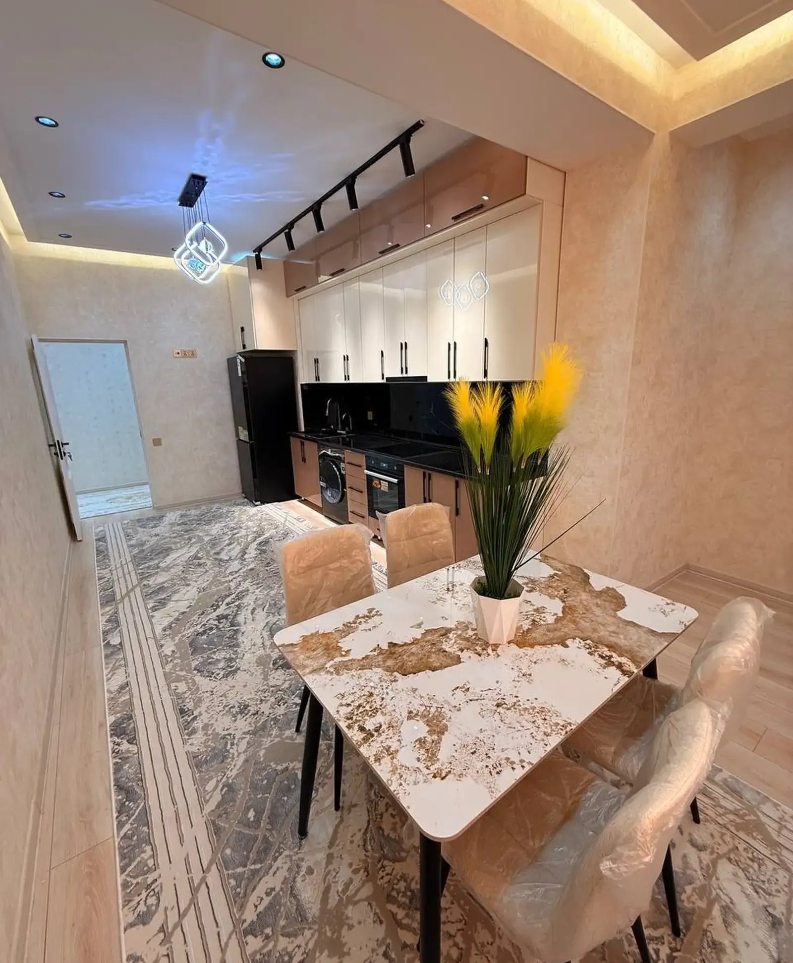 3-комн. квартира, 4 этаж, 106 м², Сино