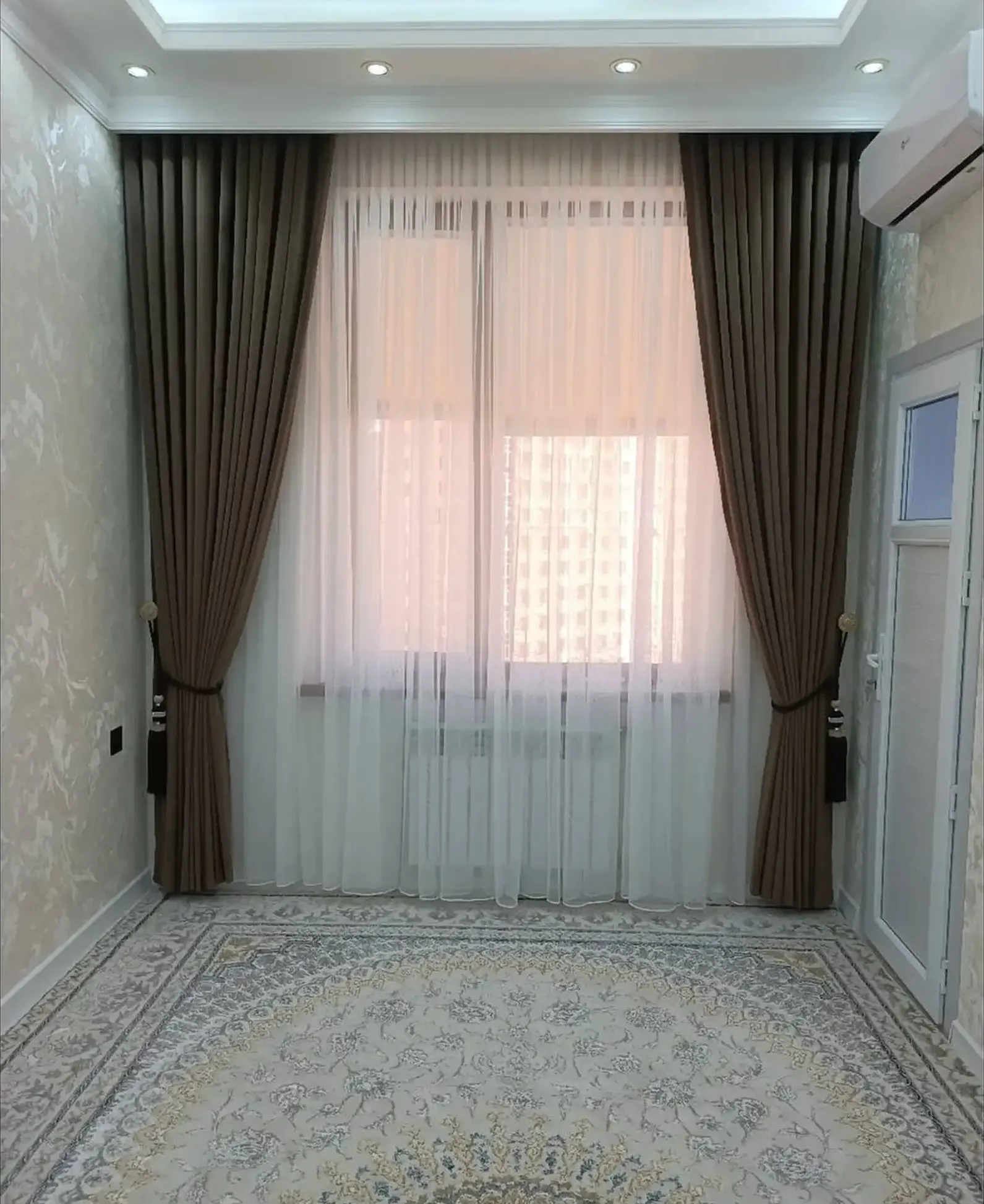2-комн. квартира, 6 этаж, 61 м², Сино, Роддом 3