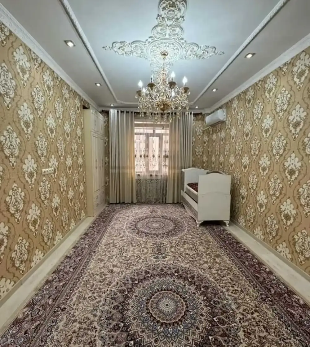 3-комн. квартира, 8 этаж, 130м², И.Сомони